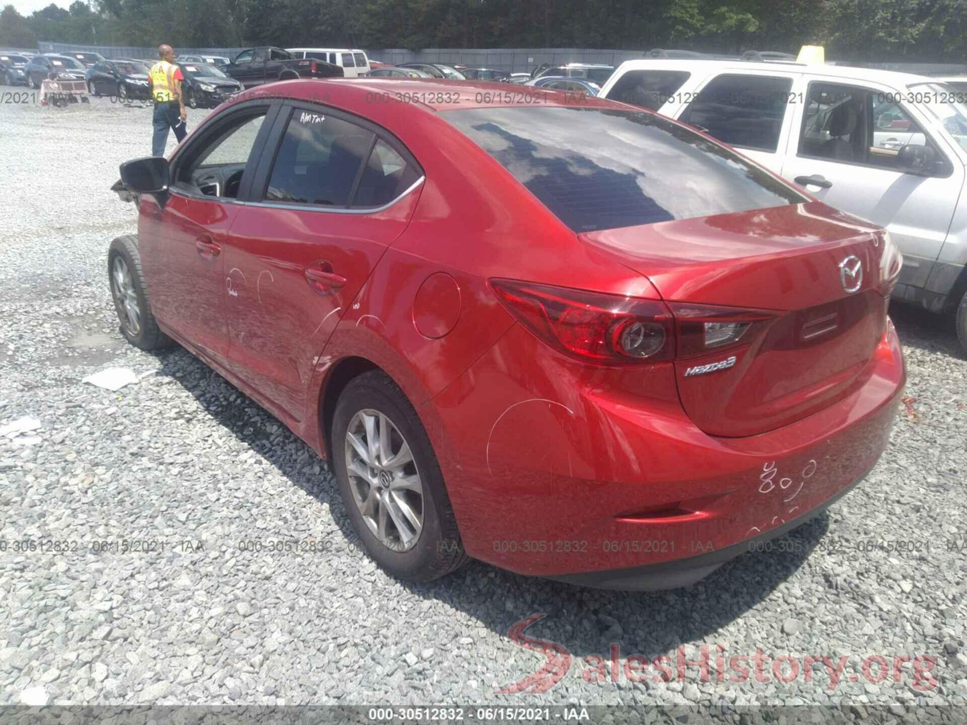 3MZBN1U71JM213879 2018 MAZDA MAZDA3 4-DOOR