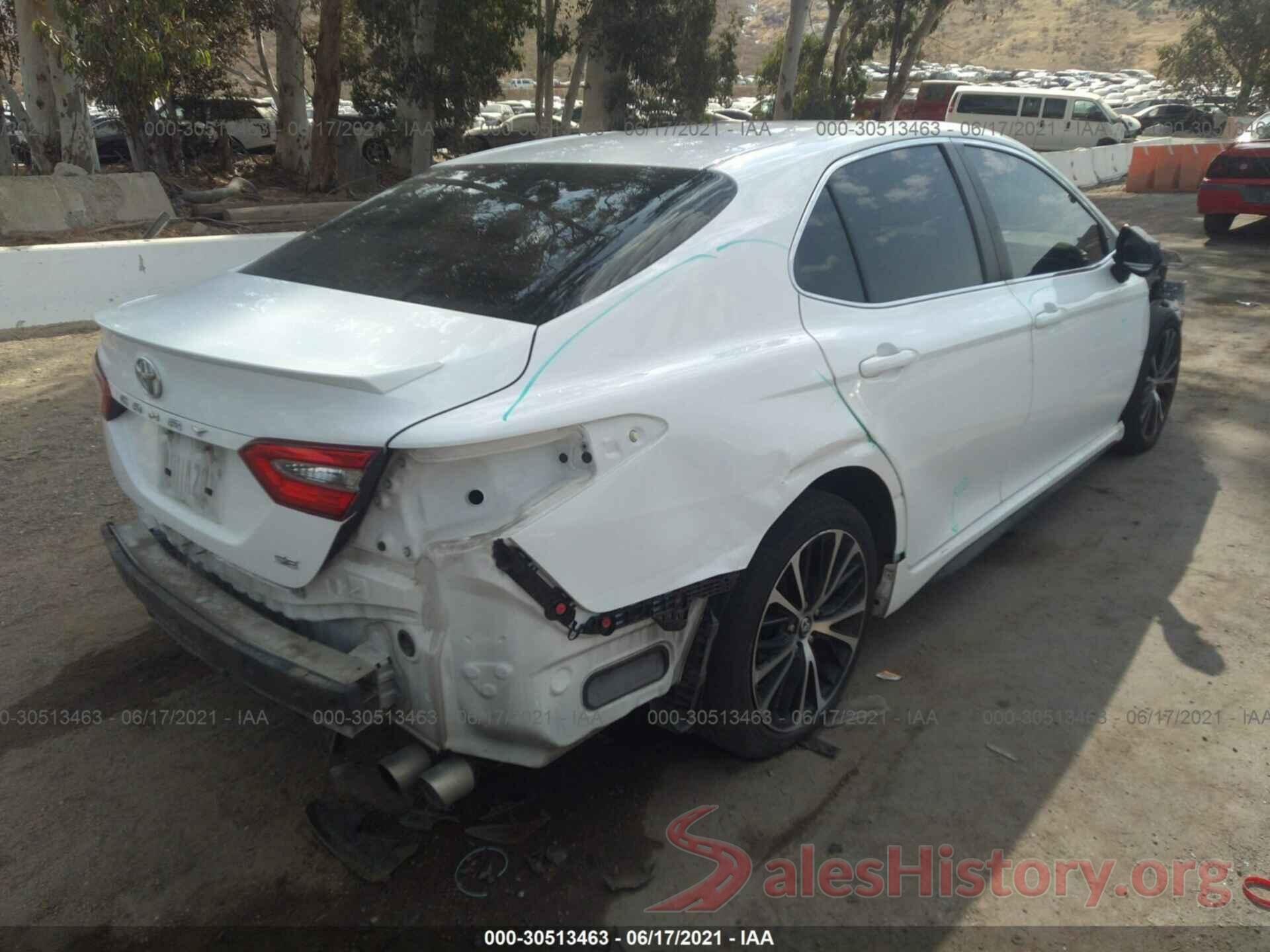 4T1B11HK9JU598354 2018 TOYOTA CAMRY