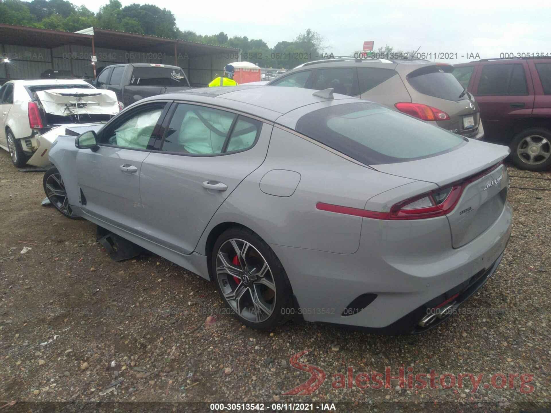 KNAE55LC2J6032986 2018 KIA STINGER