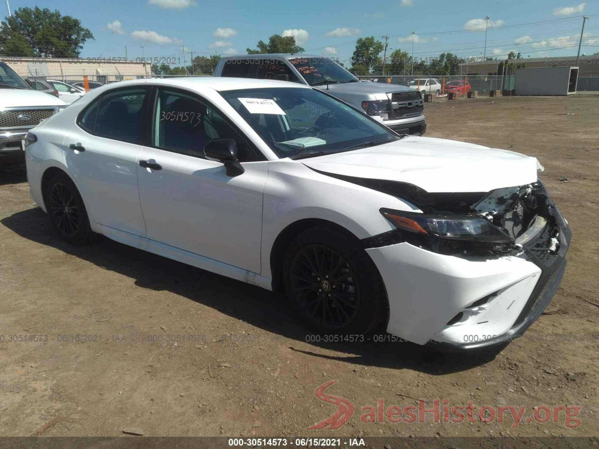 4T1T11AK4MU450888 2021 TOYOTA CAMRY