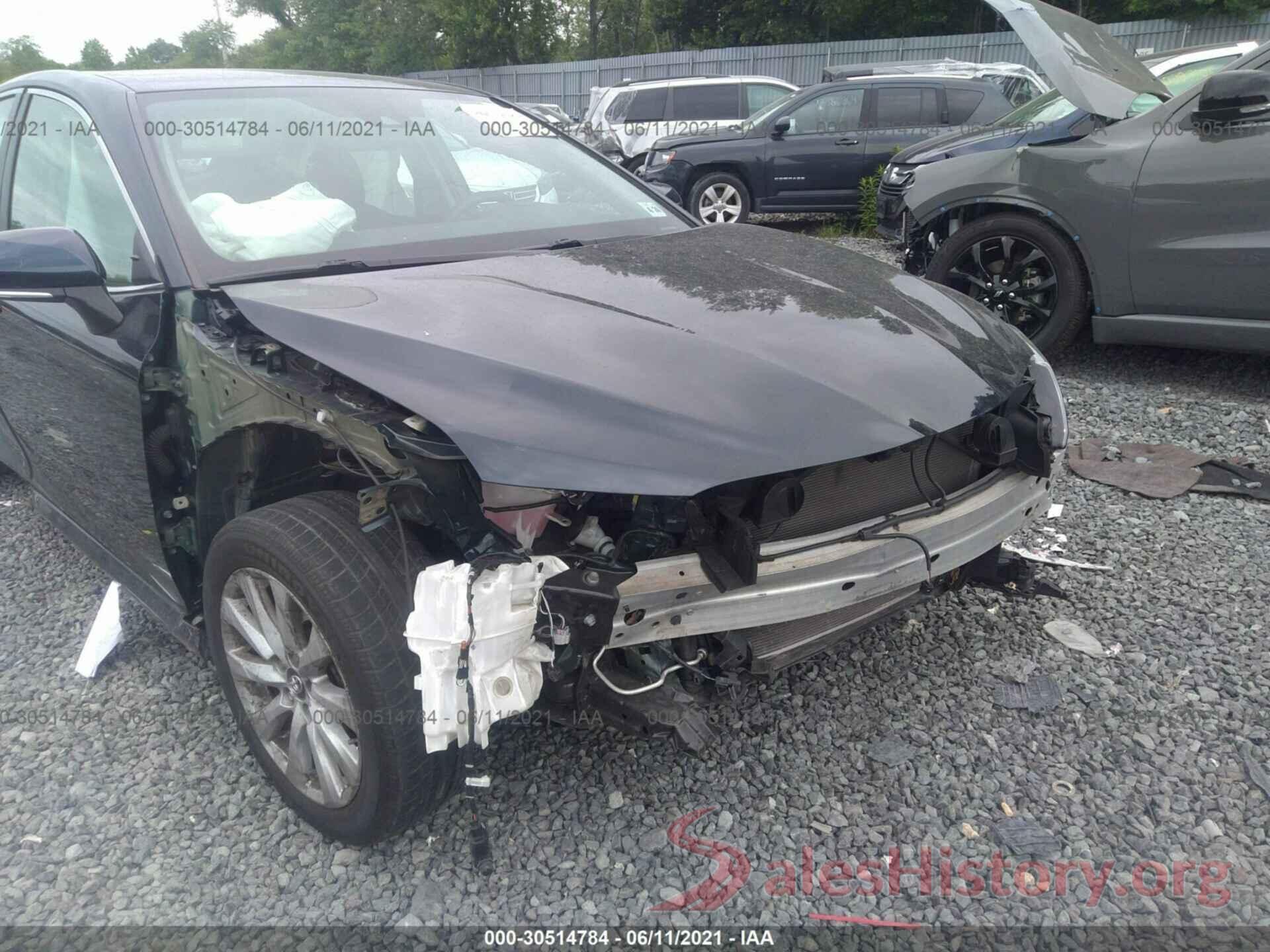 4T1B11HK1KU753268 2019 TOYOTA CAMRY