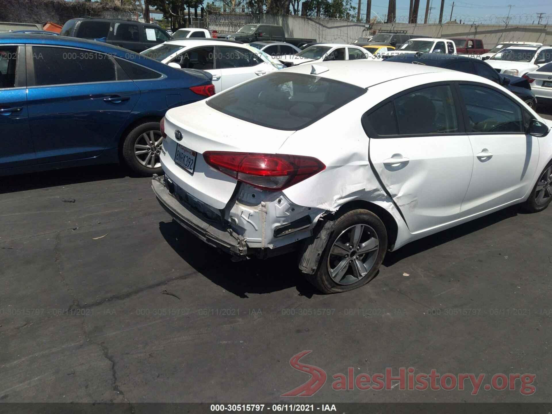 3KPFL4A78JE243620 2018 KIA FORTE