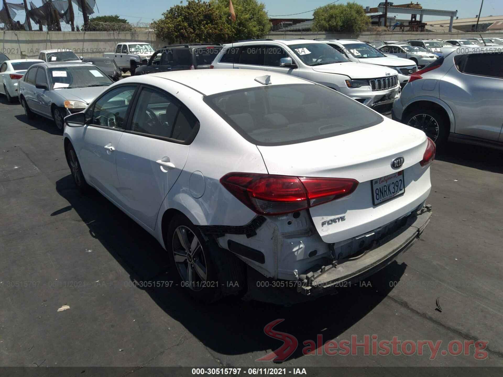 3KPFL4A78JE243620 2018 KIA FORTE