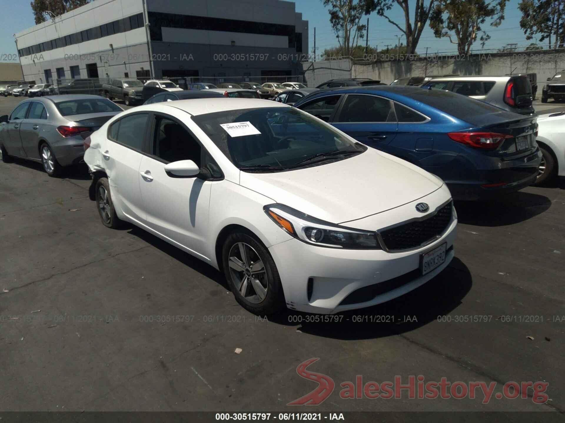 3KPFL4A78JE243620 2018 KIA FORTE