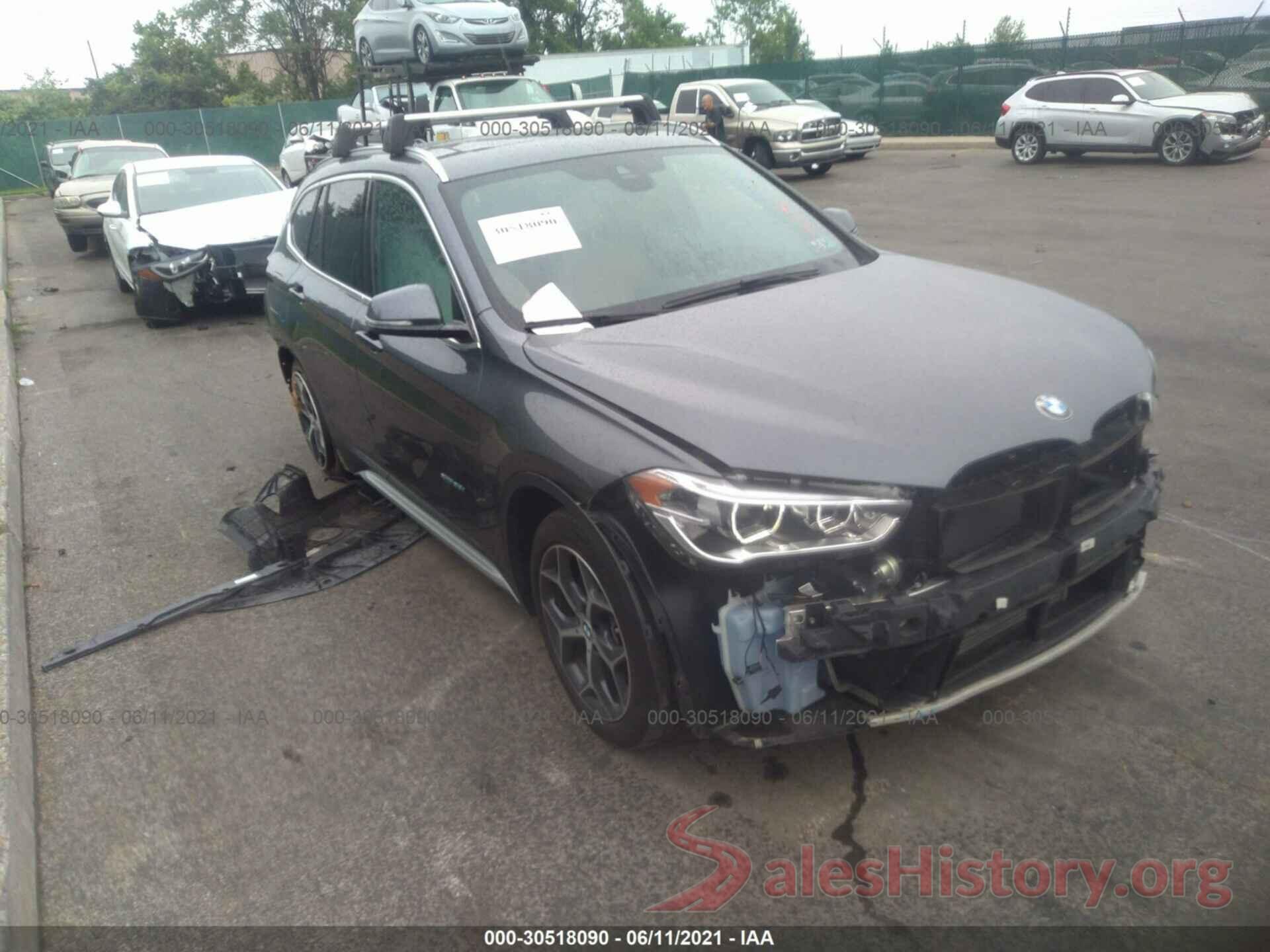 WBXHT3C33J5F92747 2018 BMW X1