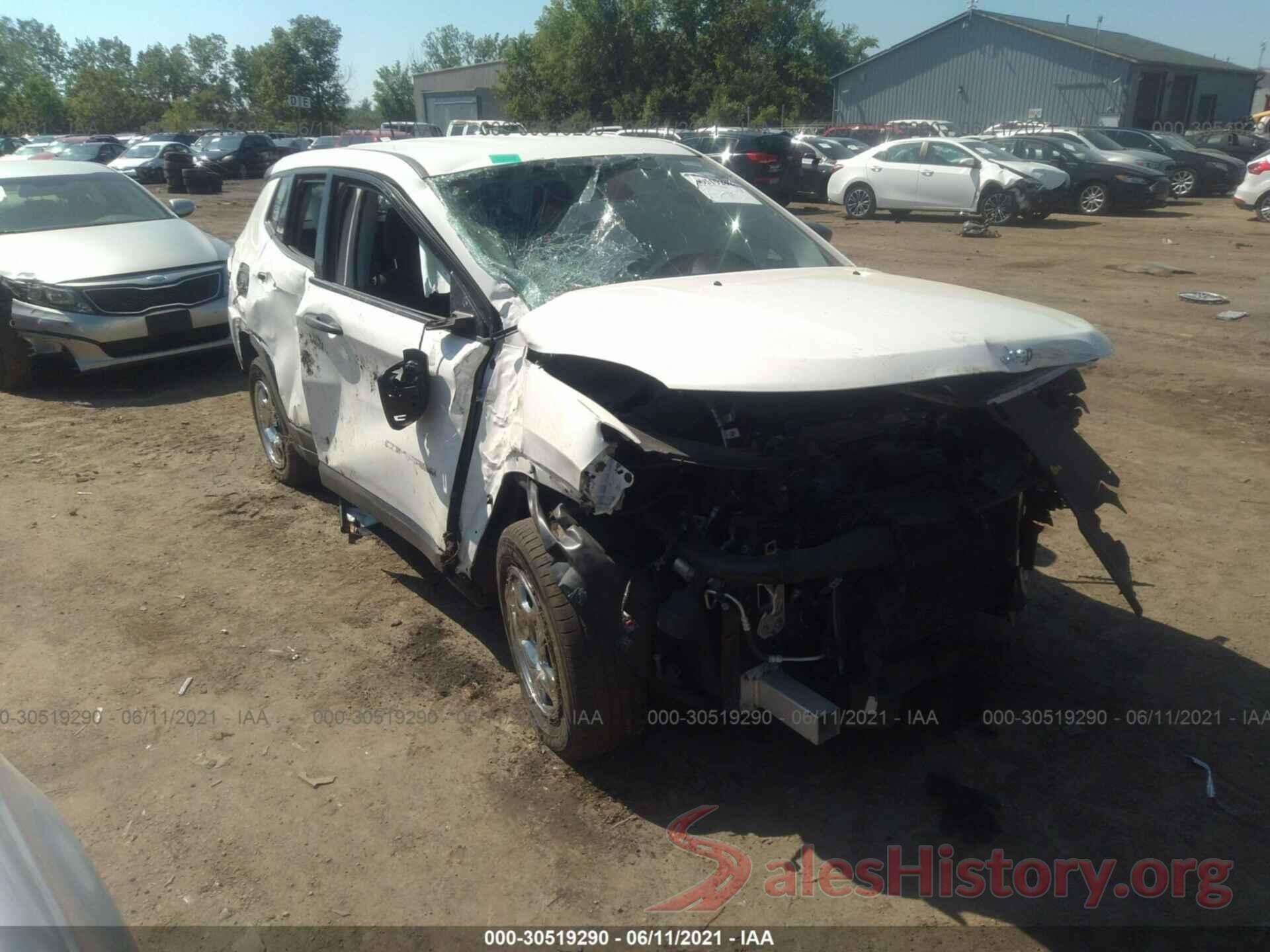 3C4NJCAB7JT318402 2018 JEEP COMPASS