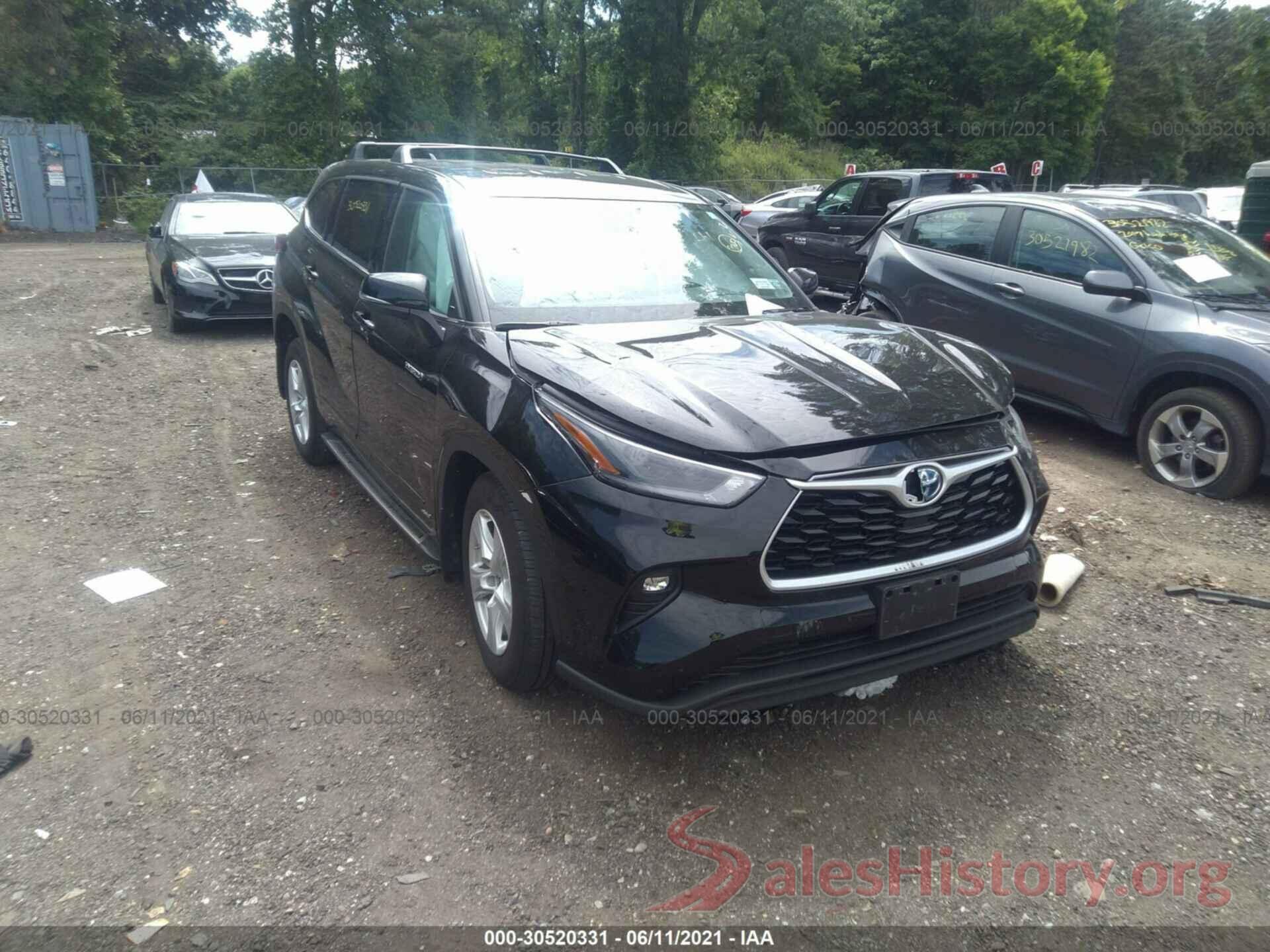 5TDBBRCH4MS522822 2021 TOYOTA HIGHLANDER