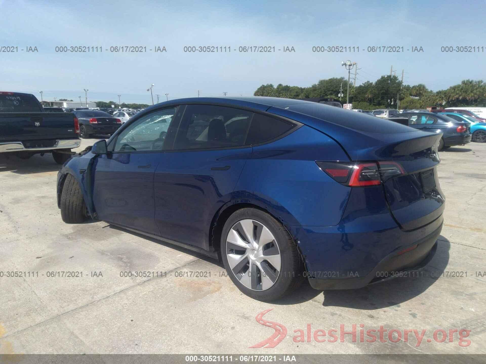 5YJYGAEE9MF134991 2021 TESLA MODEL Y