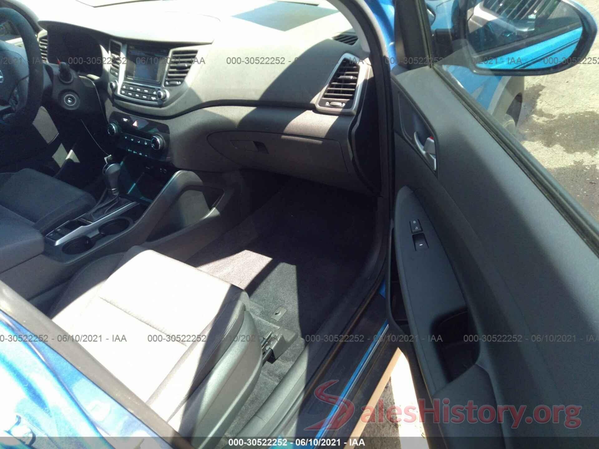 KM8J33A4XHU575818 2017 HYUNDAI TUCSON