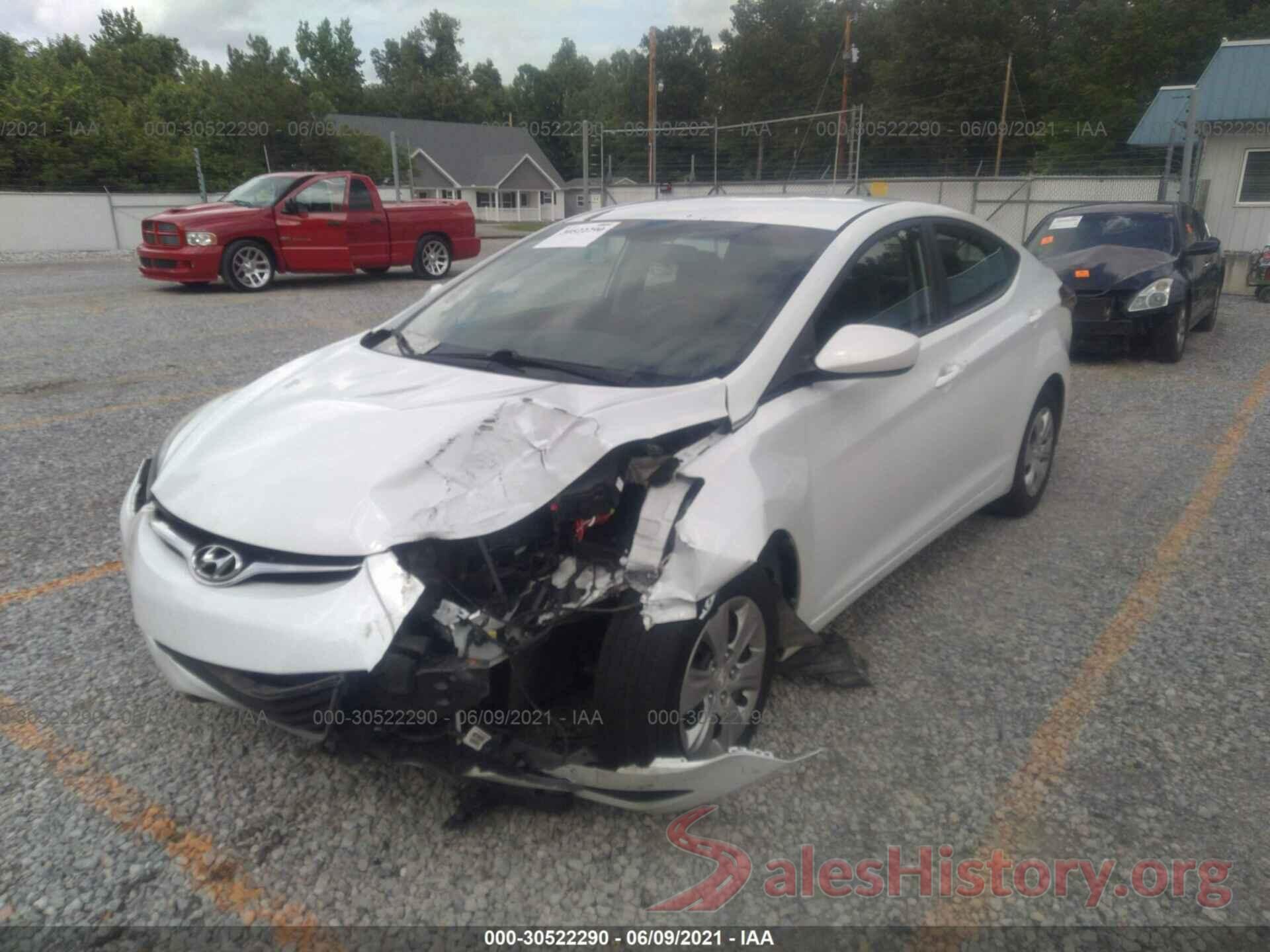 5NPDH4AE6GH777498 2016 HYUNDAI ELANTRA