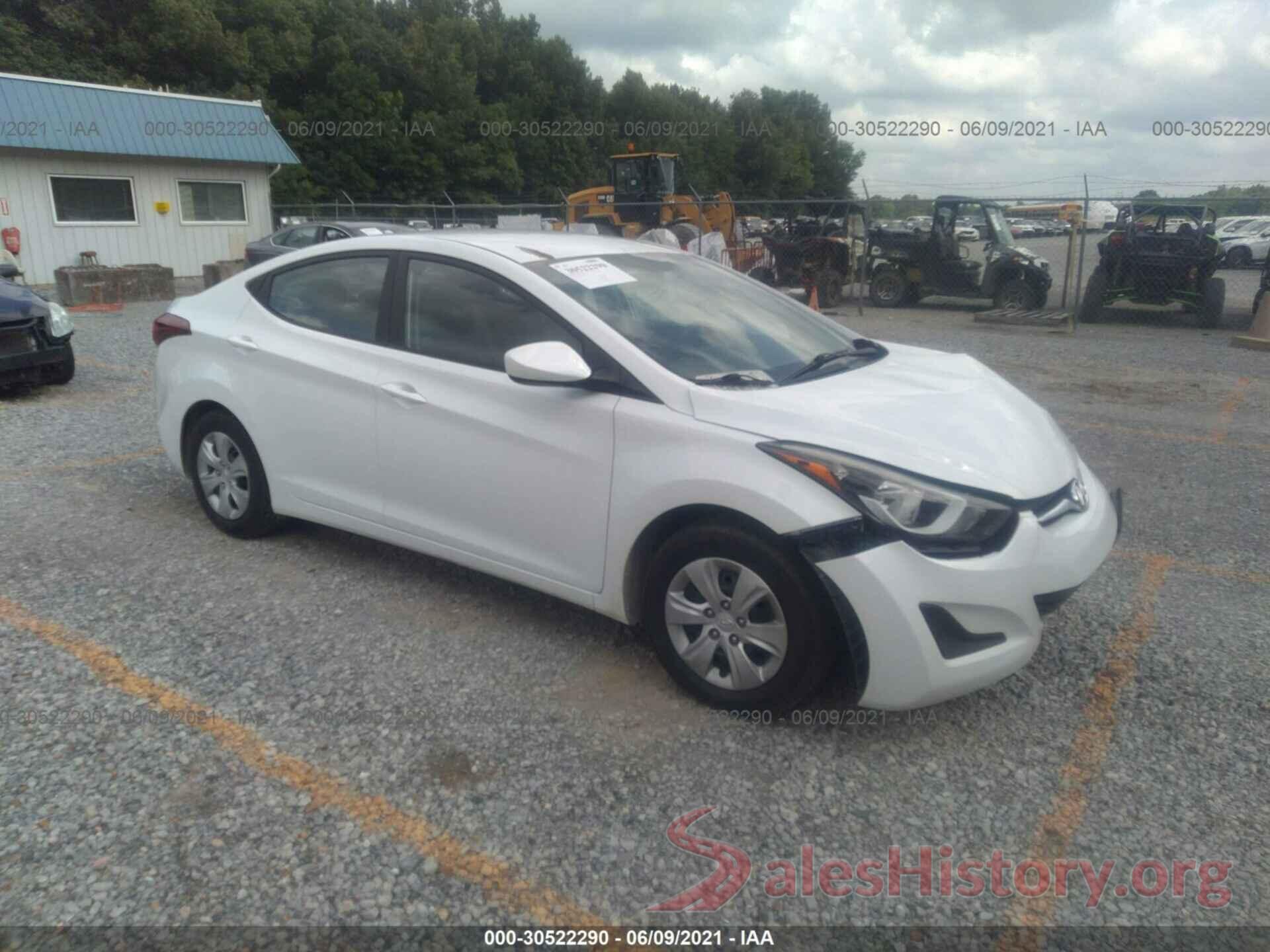 5NPDH4AE6GH777498 2016 HYUNDAI ELANTRA