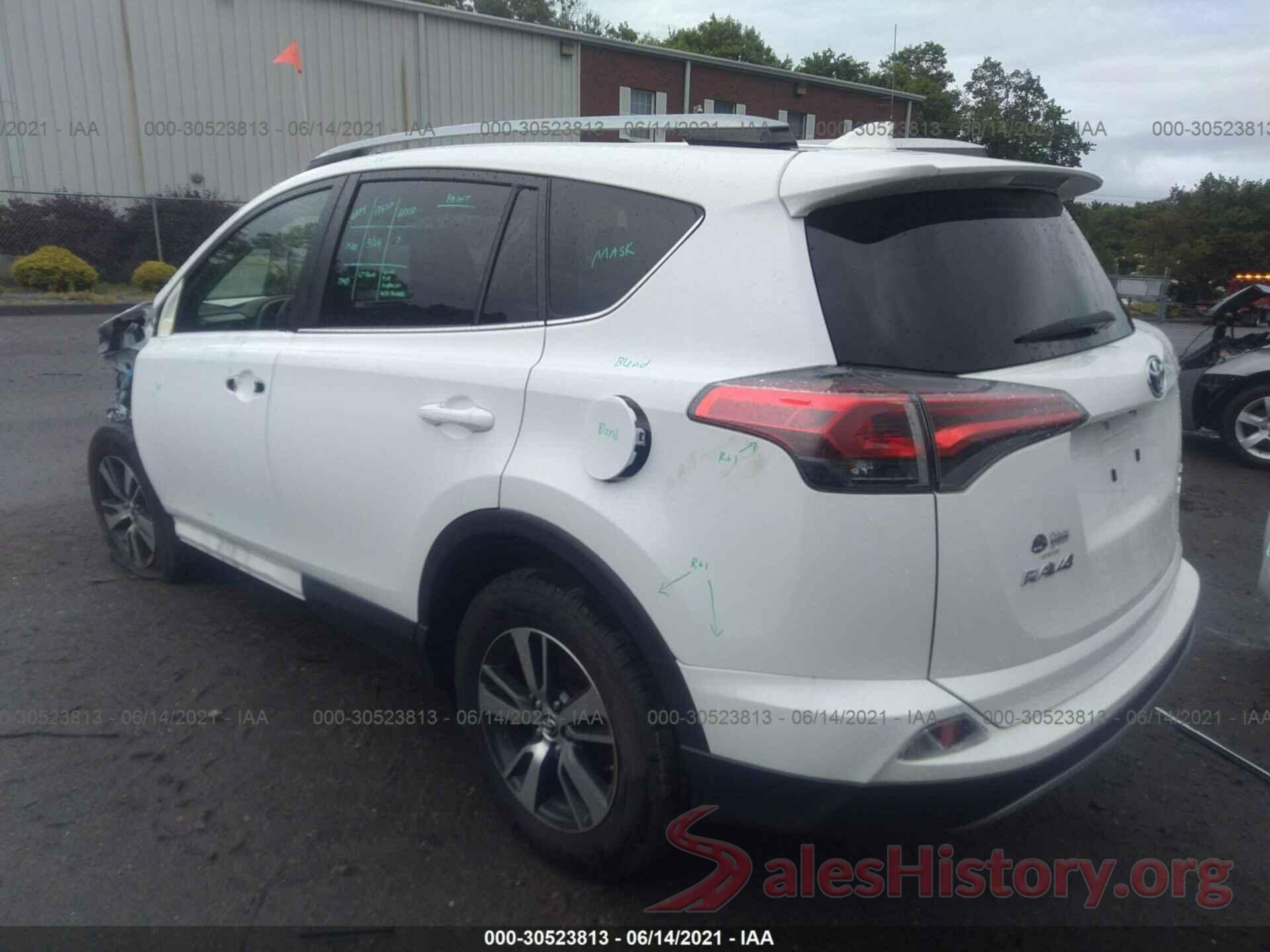 JTMRFREV5HJ124365 2017 TOYOTA RAV4