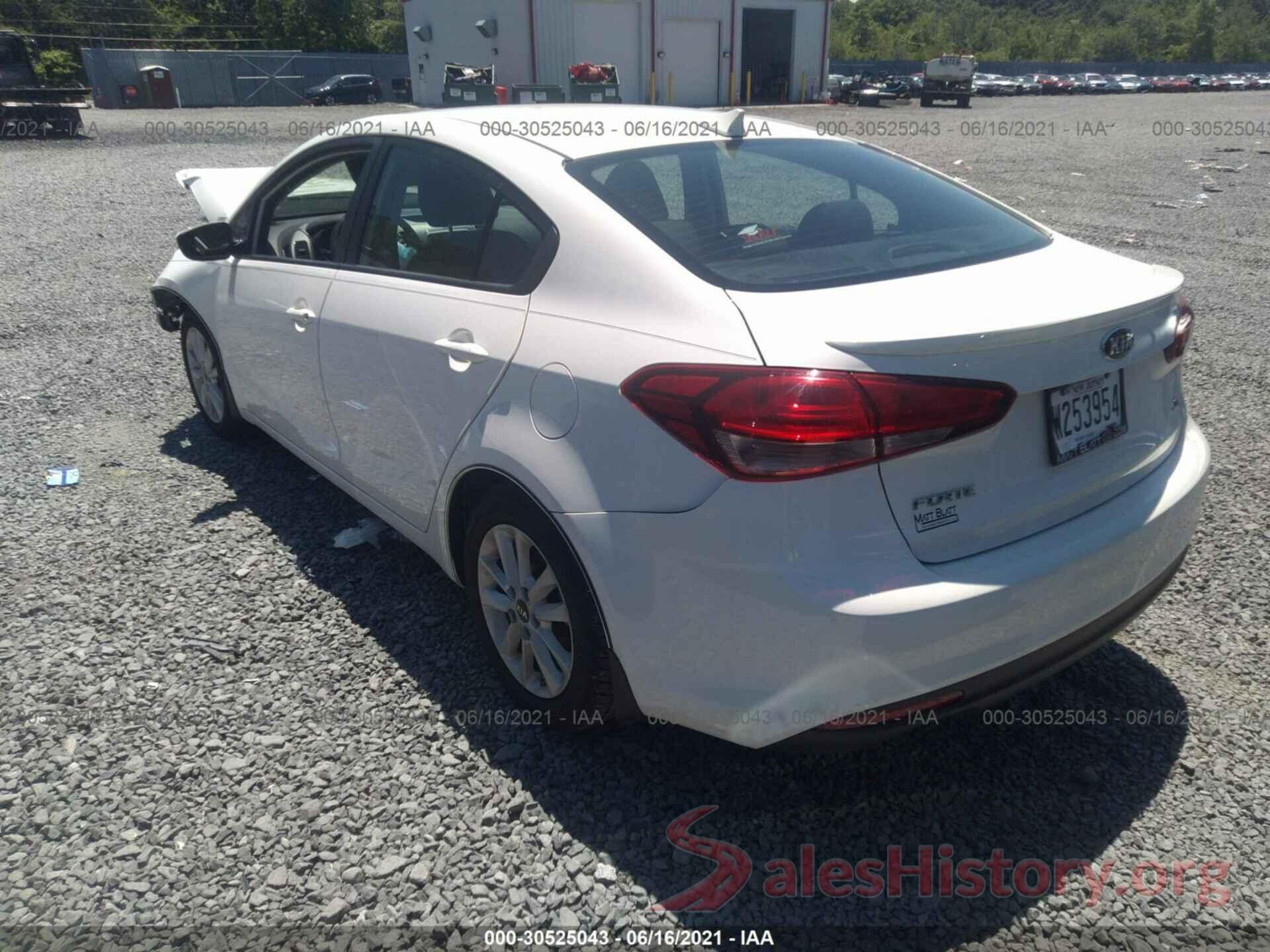 3KPFL4A7XHE112960 2017 KIA FORTE