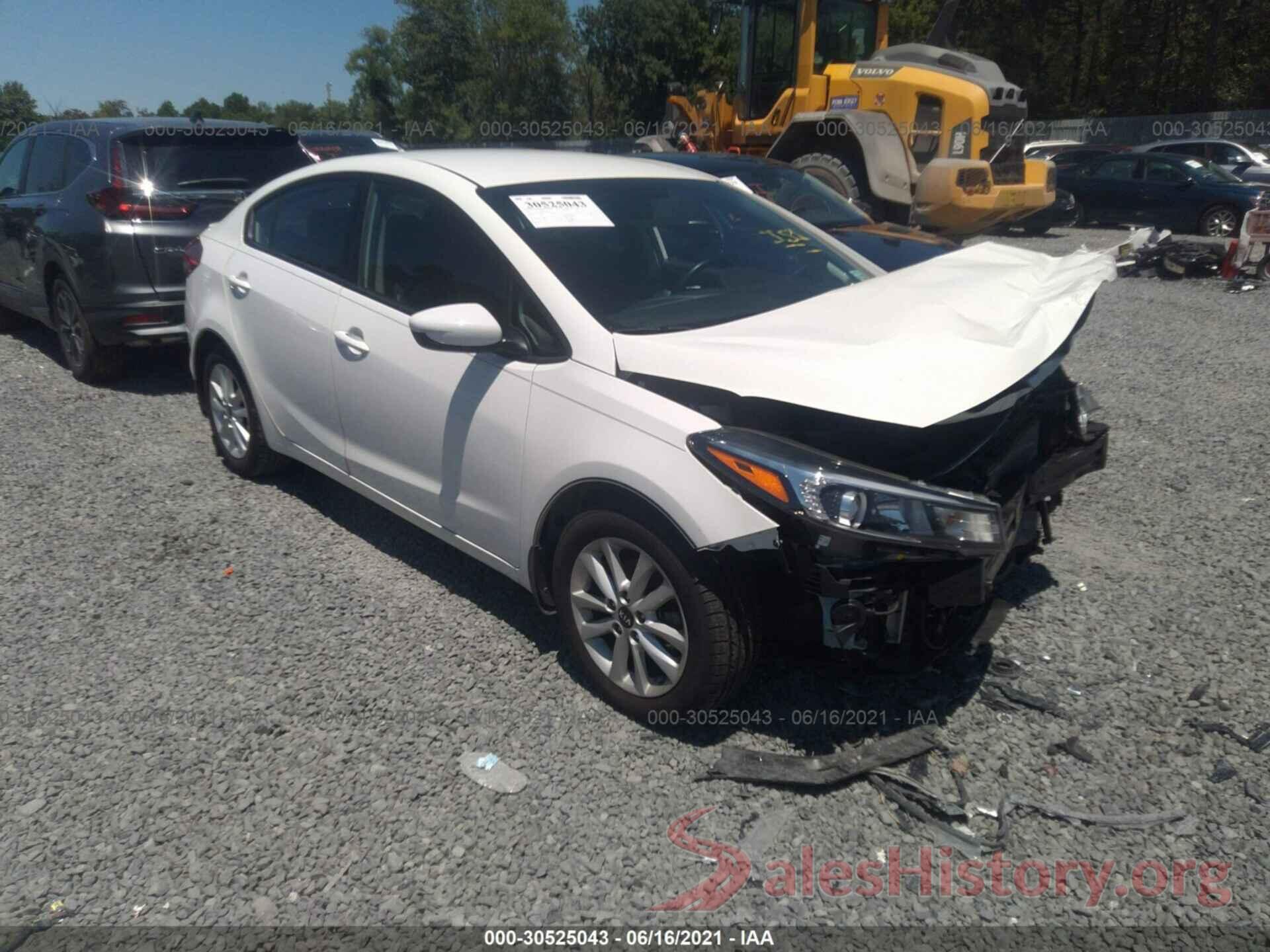 3KPFL4A7XHE112960 2017 KIA FORTE