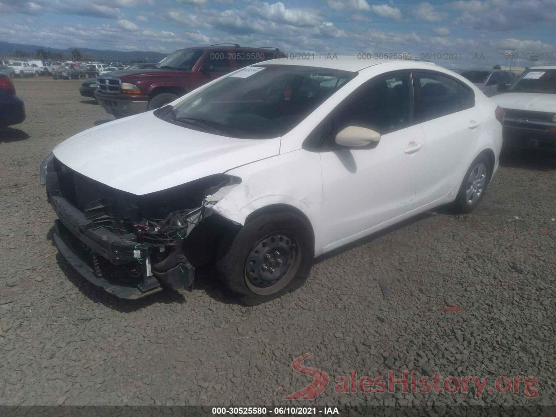 3KPFK4A77JE211941 2018 KIA FORTE