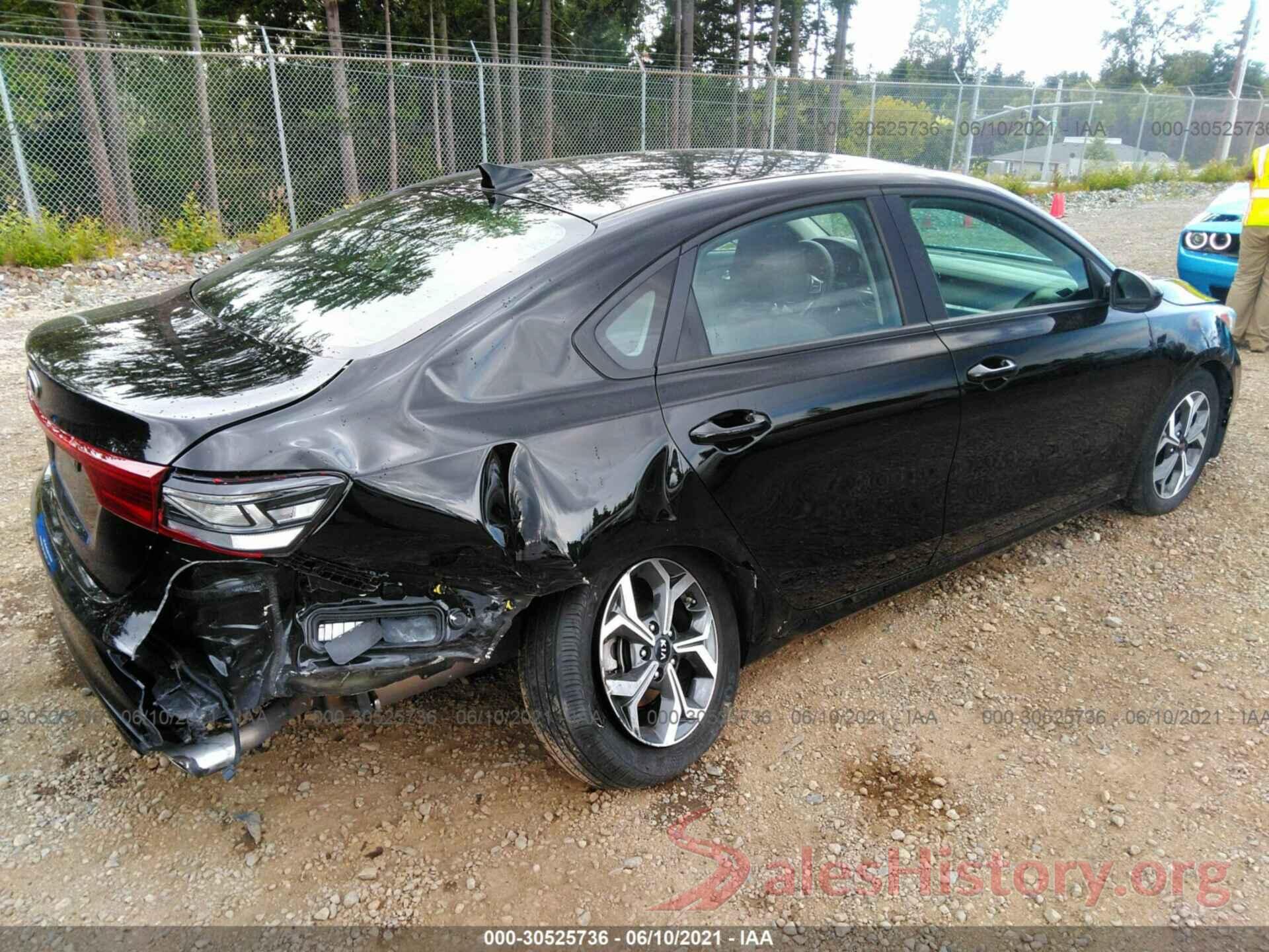 3KPF24AD2KE139084 2019 KIA FORTE