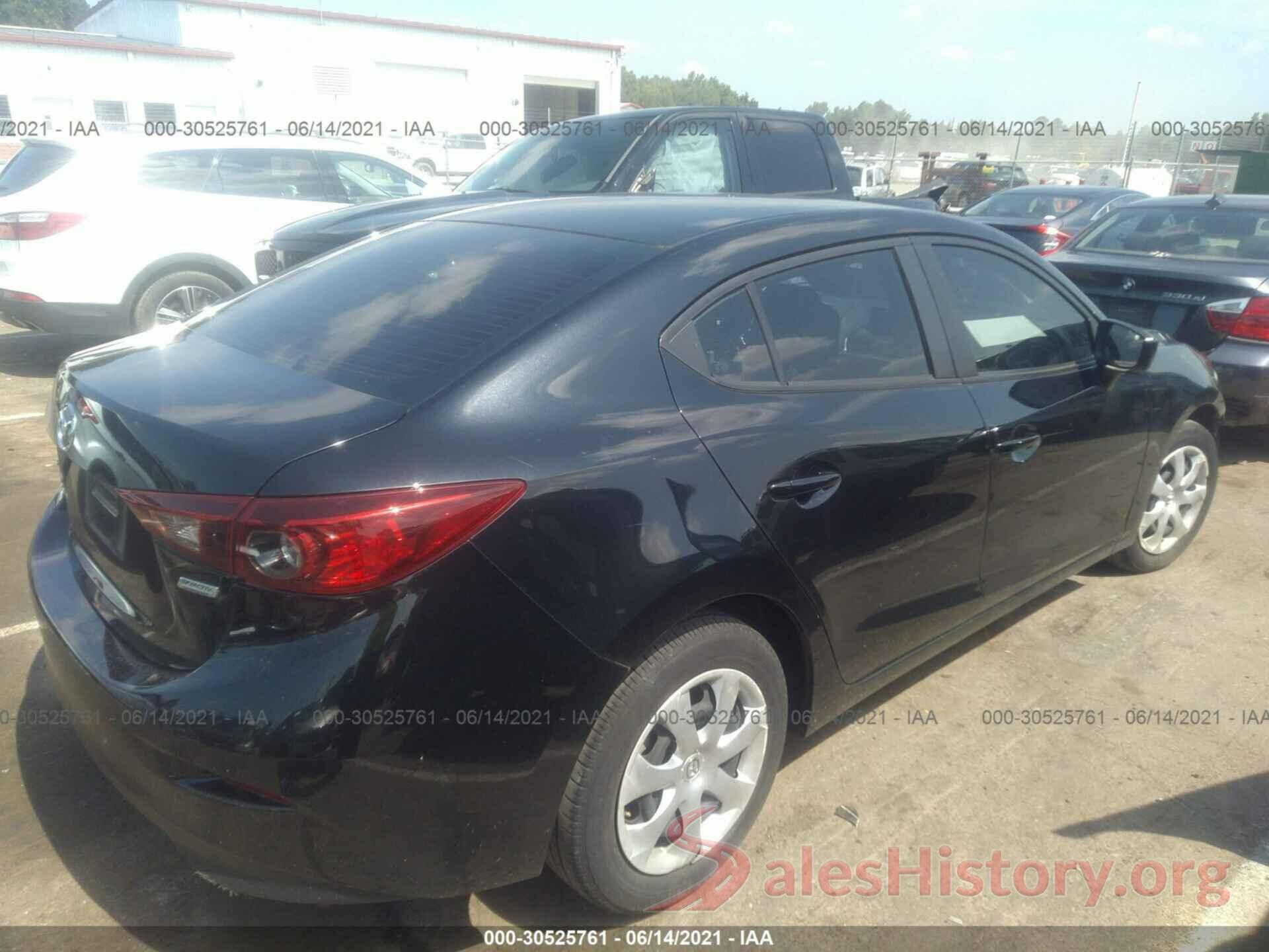 3MZBN1U78JM229741 2018 MAZDA MAZDA3 4-DOOR