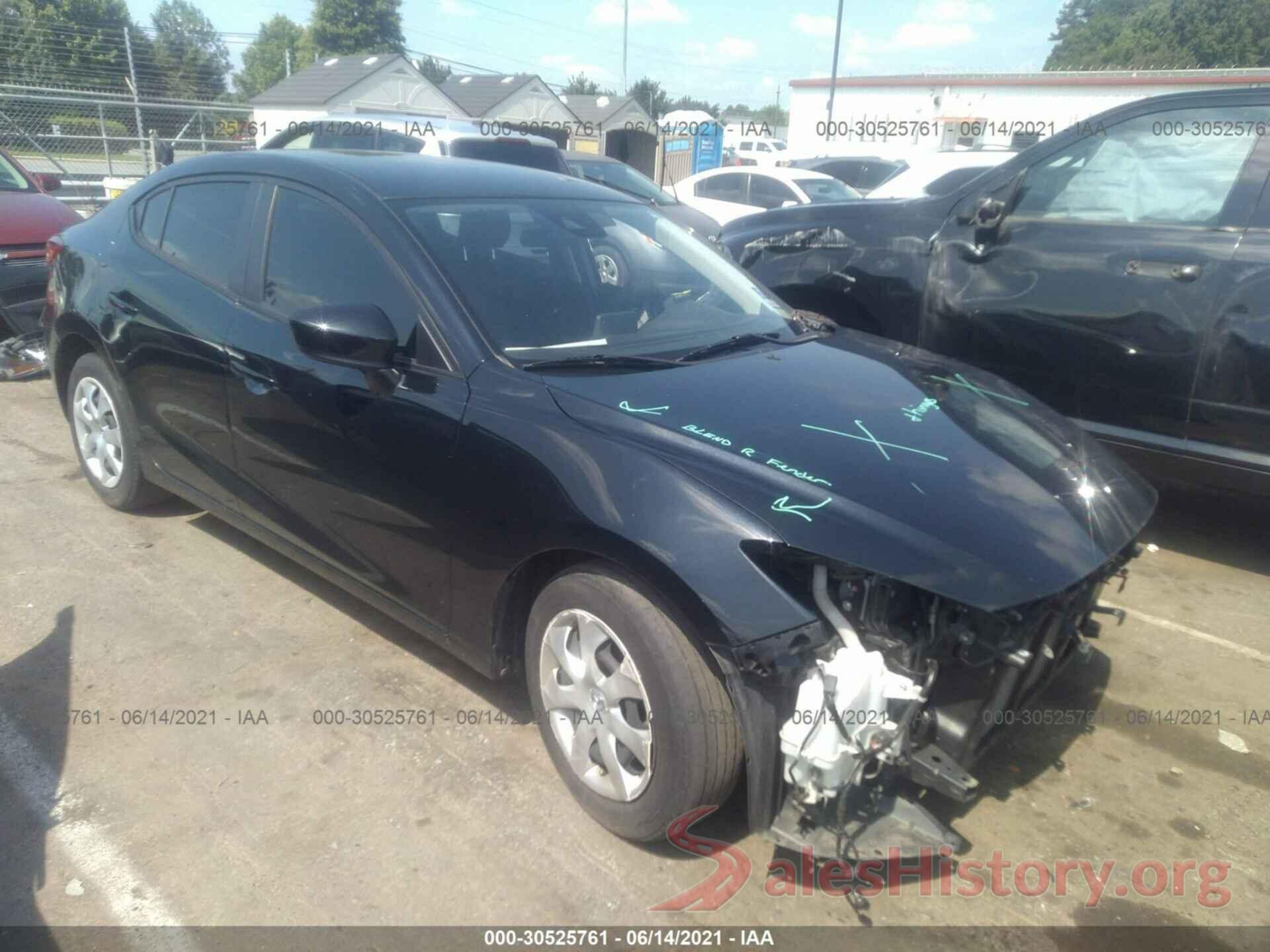 3MZBN1U78JM229741 2018 MAZDA MAZDA3 4-DOOR