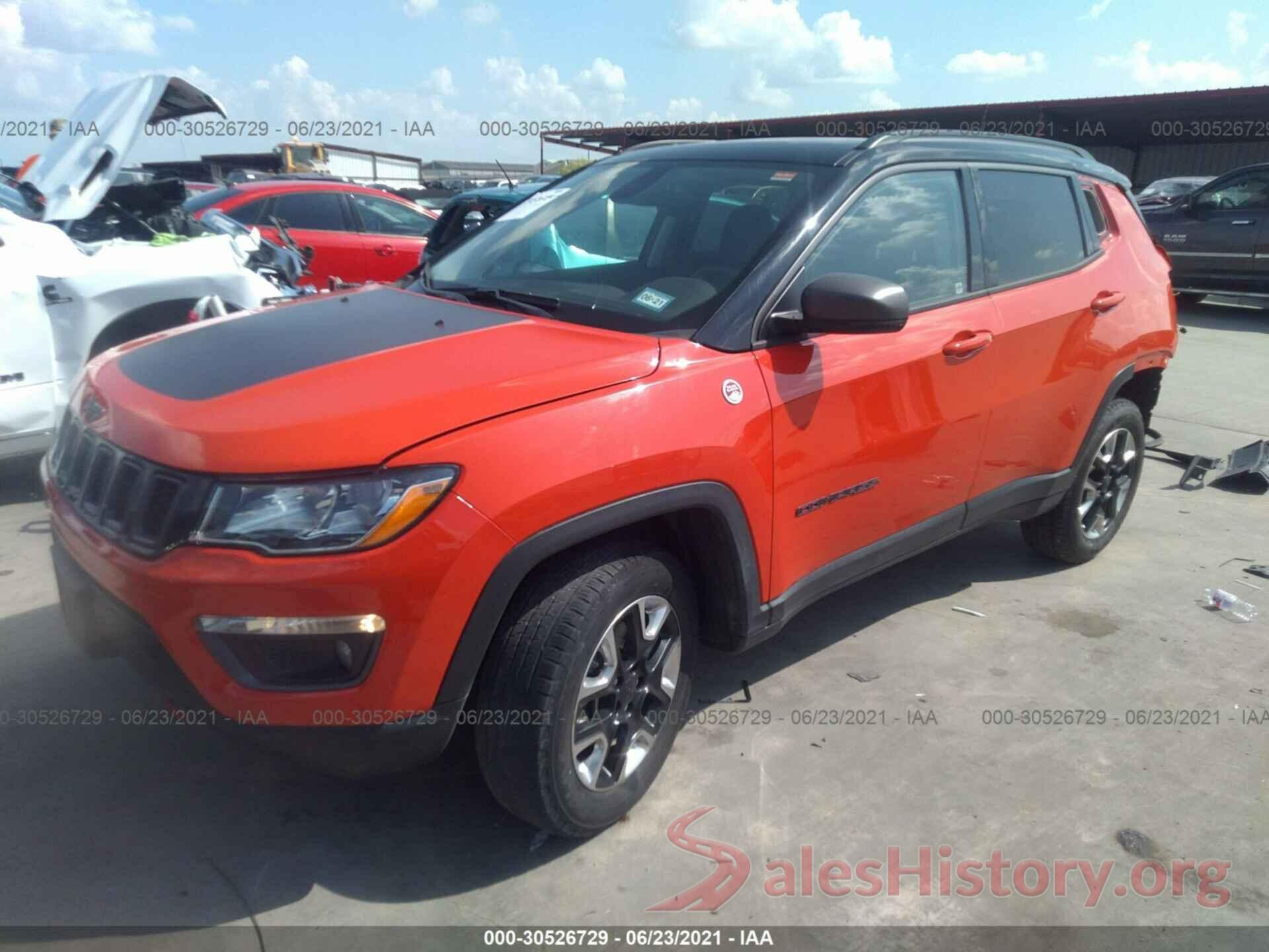 3C4NJDDB3JT410558 2018 JEEP COMPASS