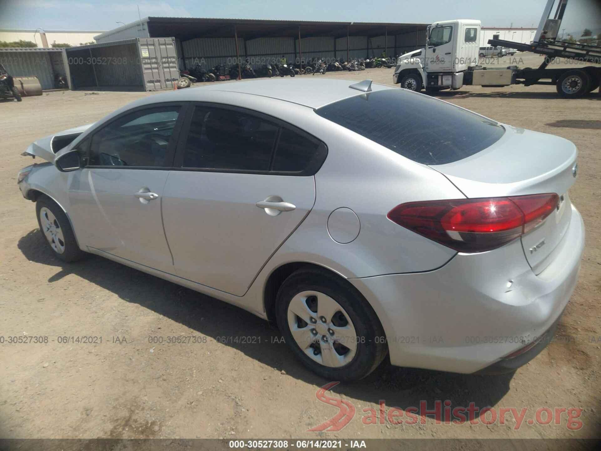 3KPFK4A76HE068314 2017 KIA FORTE