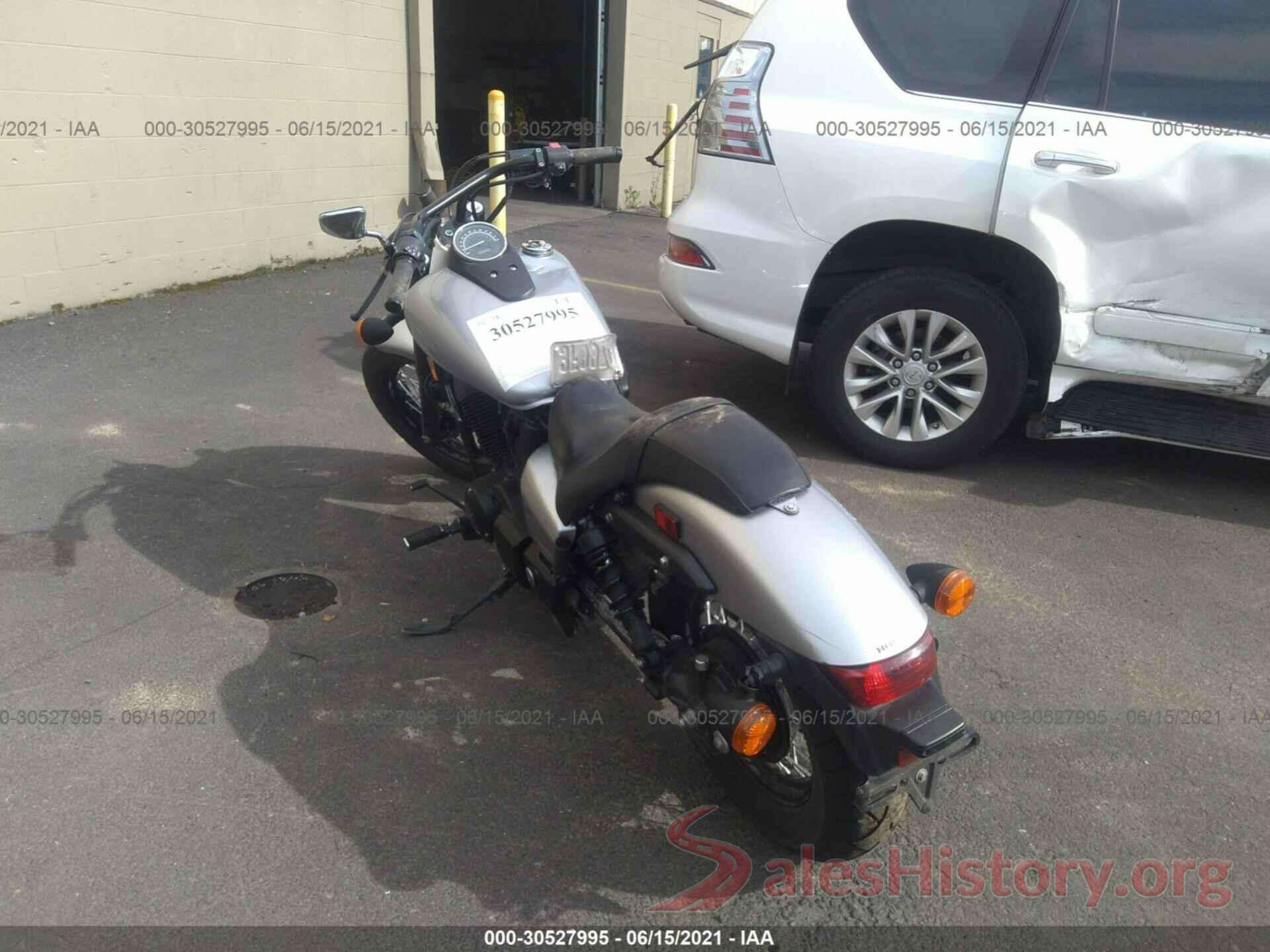 JH2RC5378GK600114 2016 Honda VT750