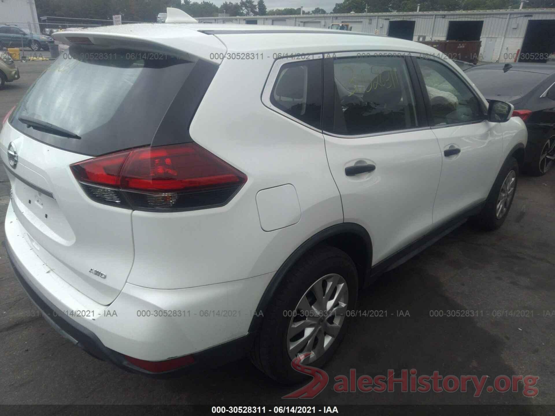 KNMAT2MV4JP570315 2018 NISSAN ROGUE