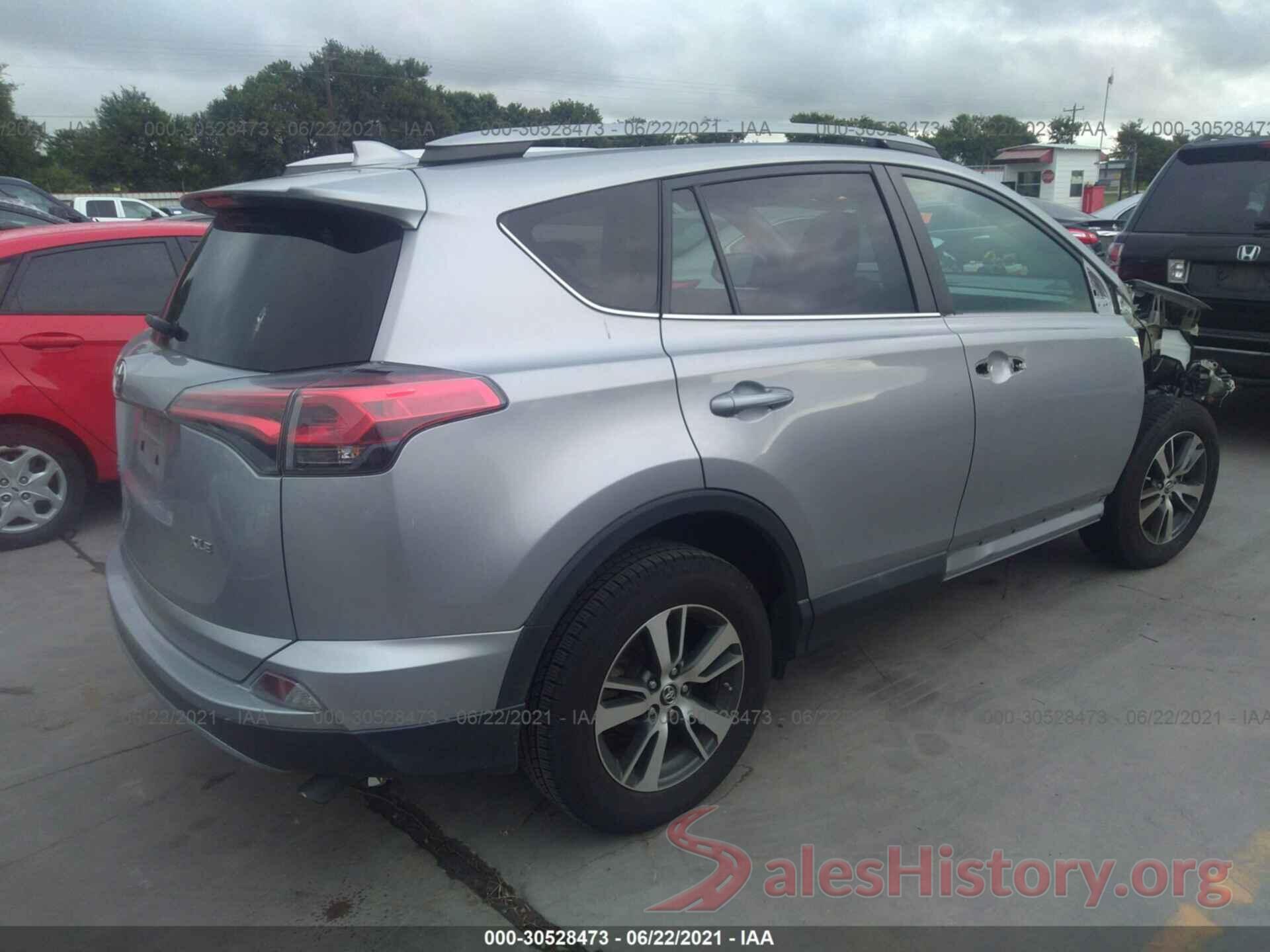 2T3WFREV7JW412379 2018 TOYOTA RAV4