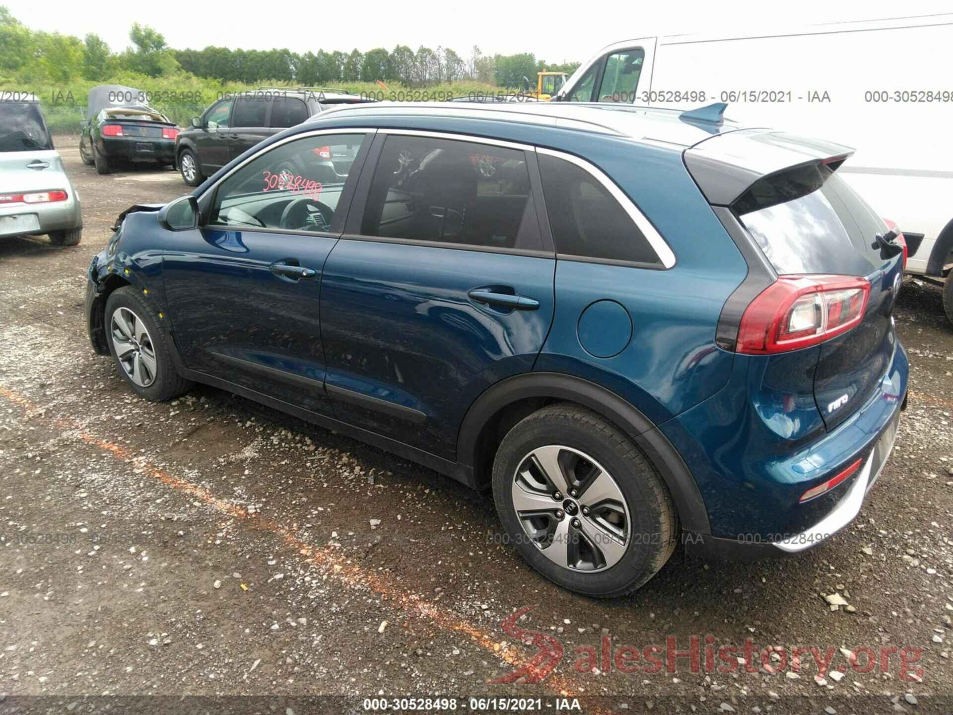 KNDCB3LC2J5206102 2018 KIA NIRO