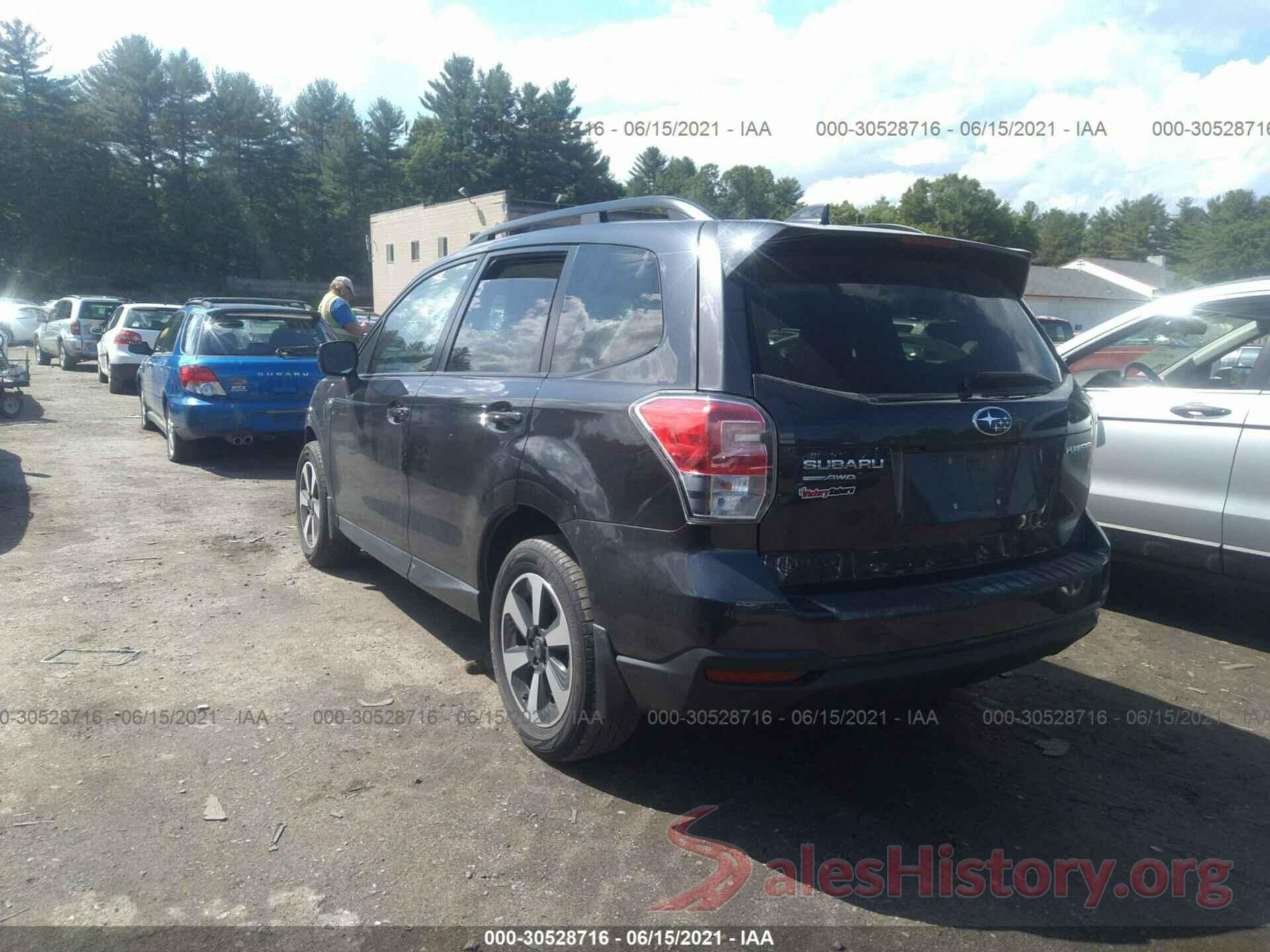 JF2SJAEC2JH430728 2018 SUBARU FORESTER