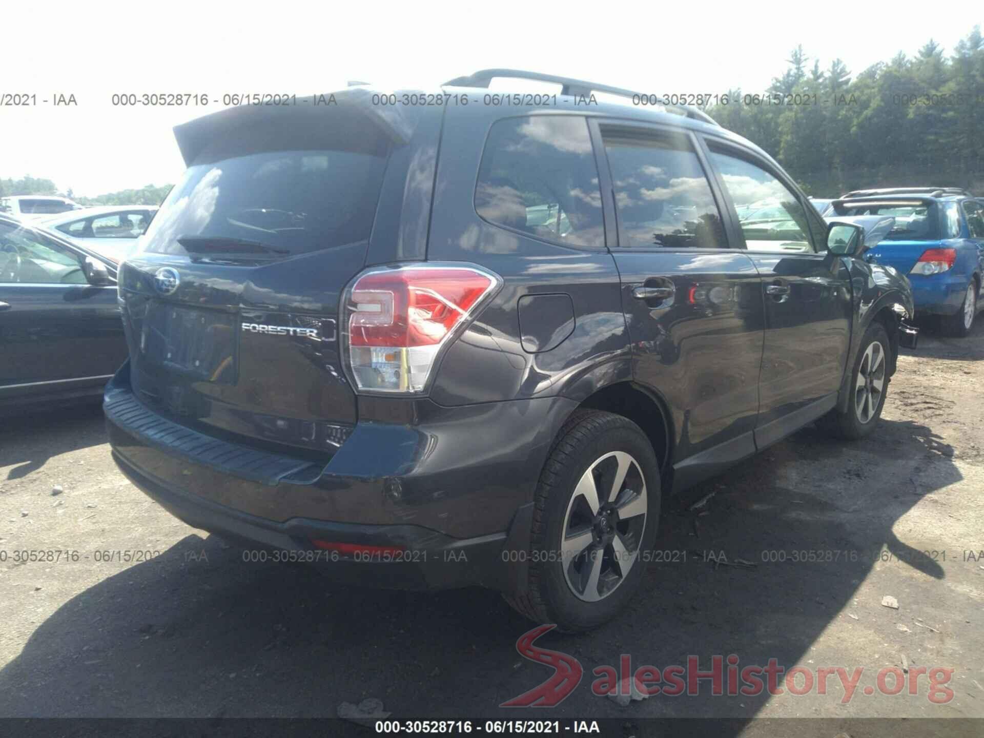 JF2SJAEC2JH430728 2018 SUBARU FORESTER