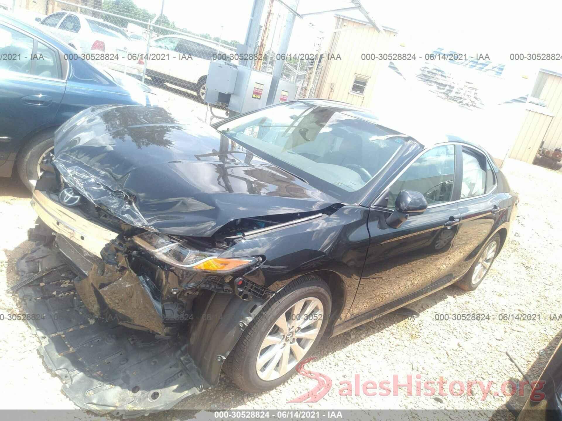 4T1B11HK1JU158645 2018 TOYOTA CAMRY