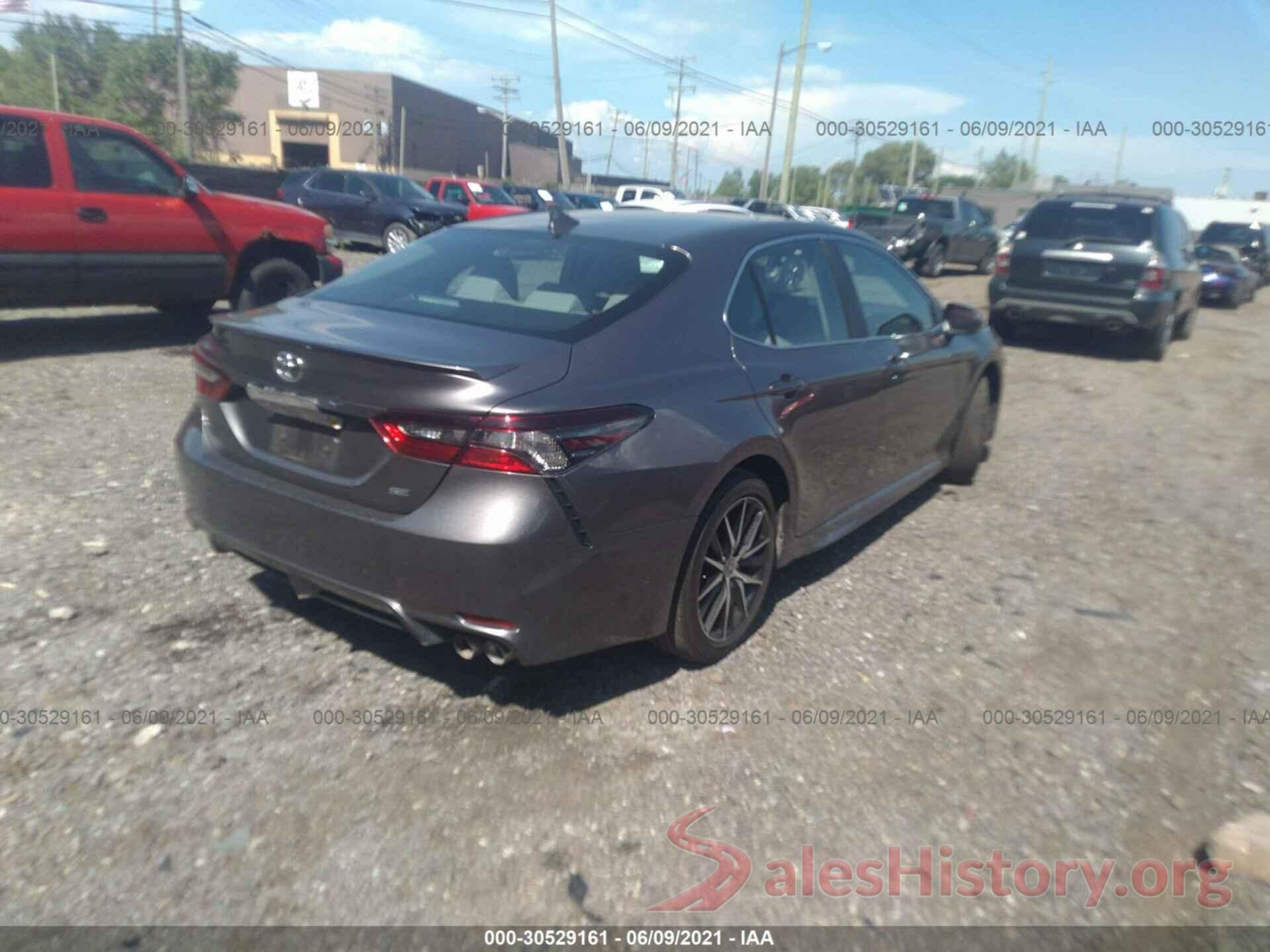 4T1G11AK5MU431624 2021 TOYOTA CAMRY