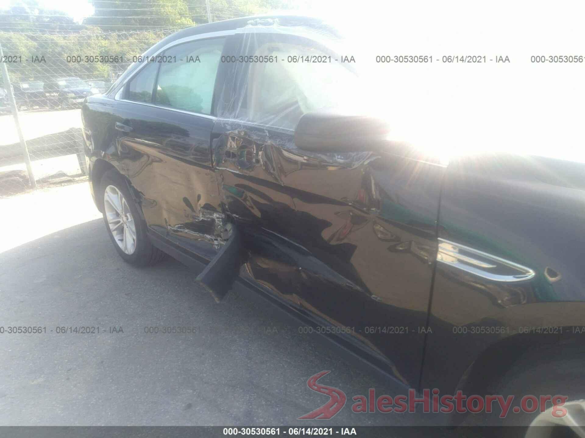 1FAHP2D82JG132458 2018 FORD TAURUS