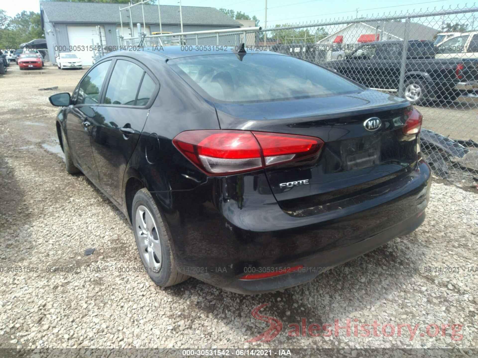 3KPFK4A72HE129917 2017 KIA FORTE