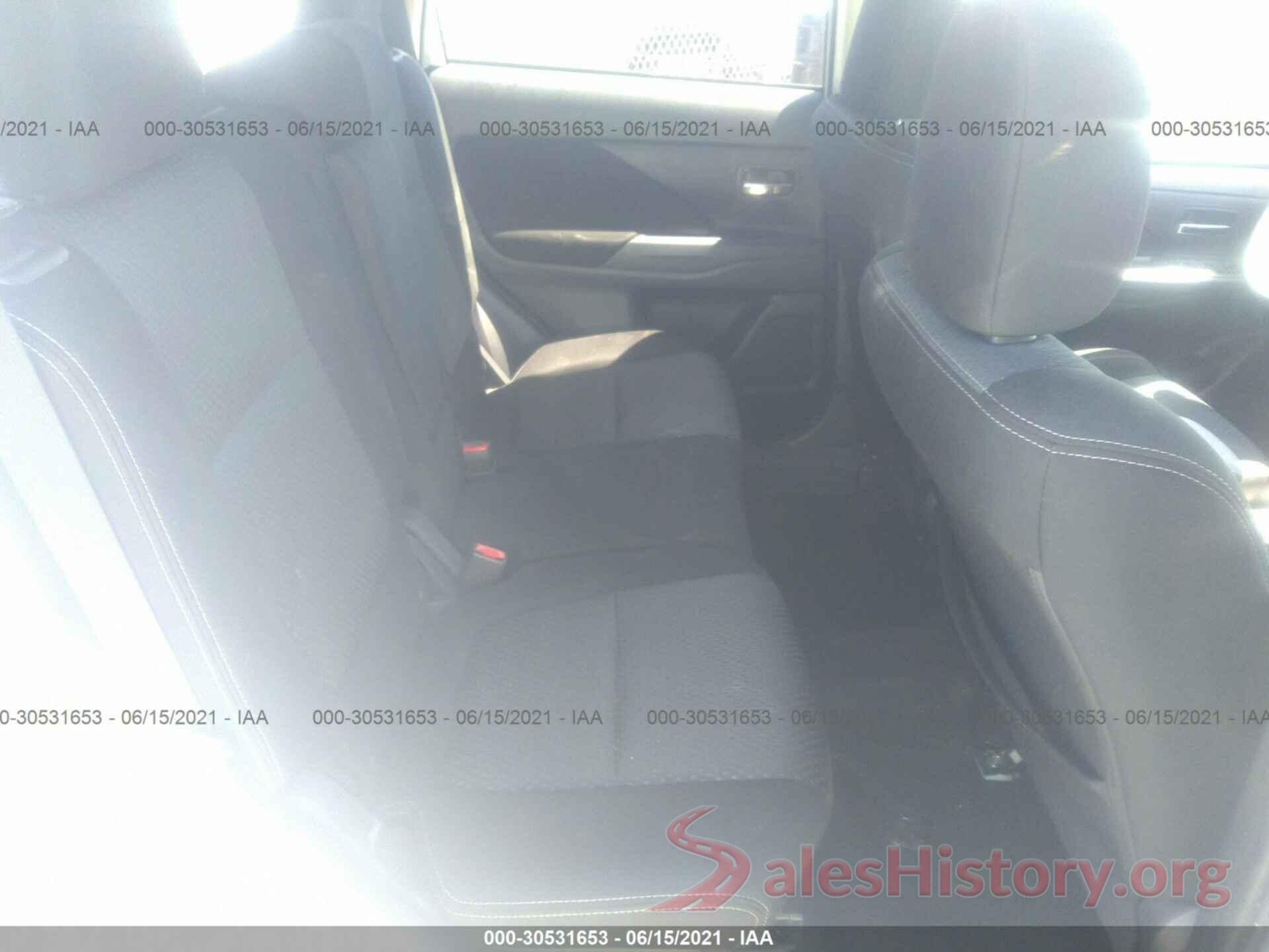 JA4AD2A39JZ002155 2018 MITSUBISHI OUTLANDER