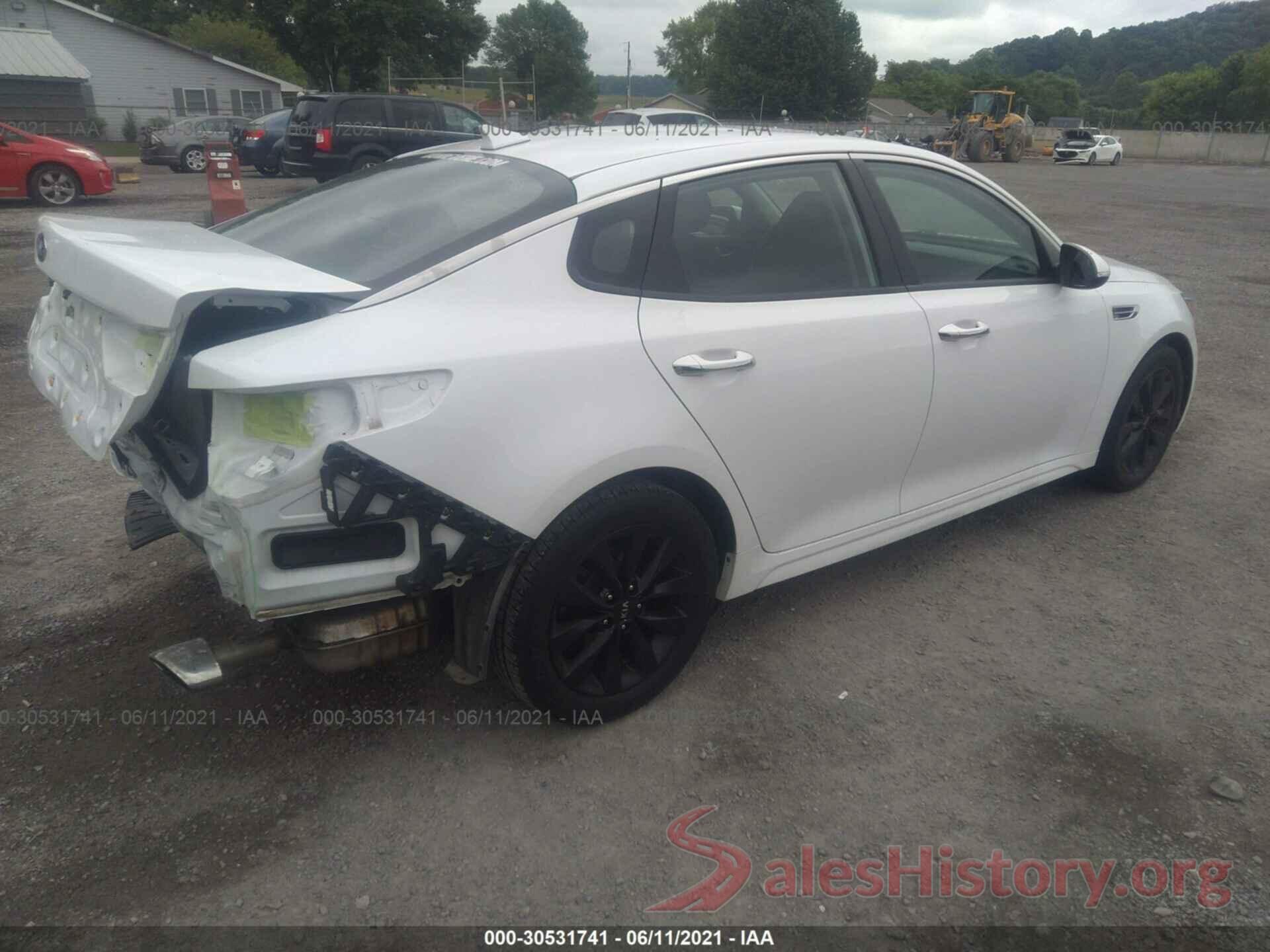 5XXGT4L32JG257079 2018 KIA OPTIMA