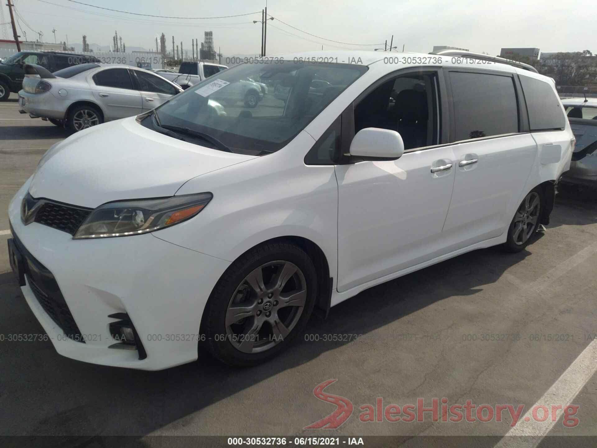 5TDXZ3DC6KS989027 2019 TOYOTA SIENNA