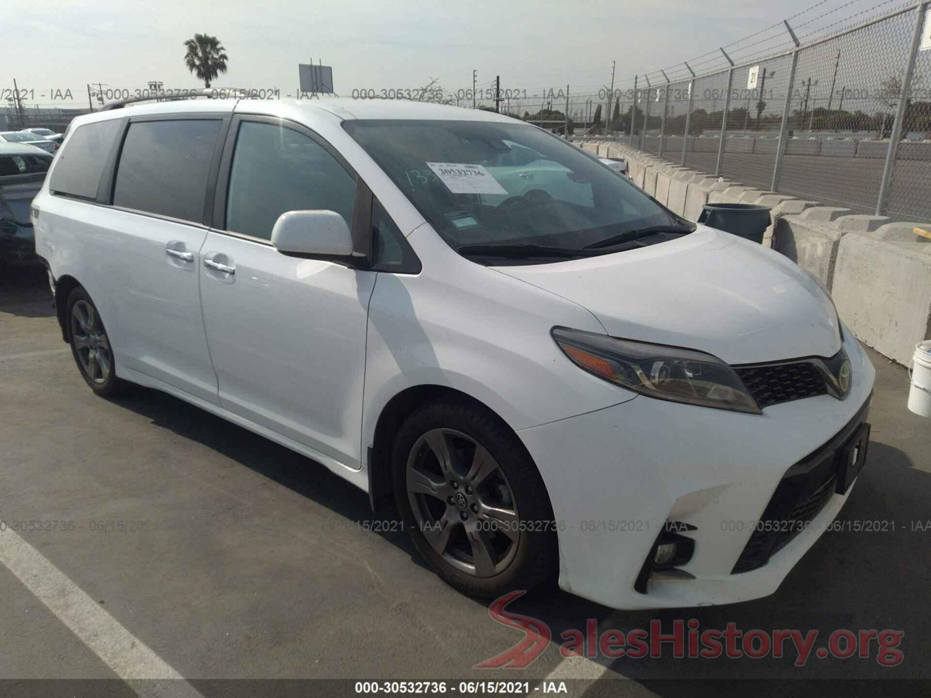 5TDXZ3DC6KS989027 2019 TOYOTA SIENNA