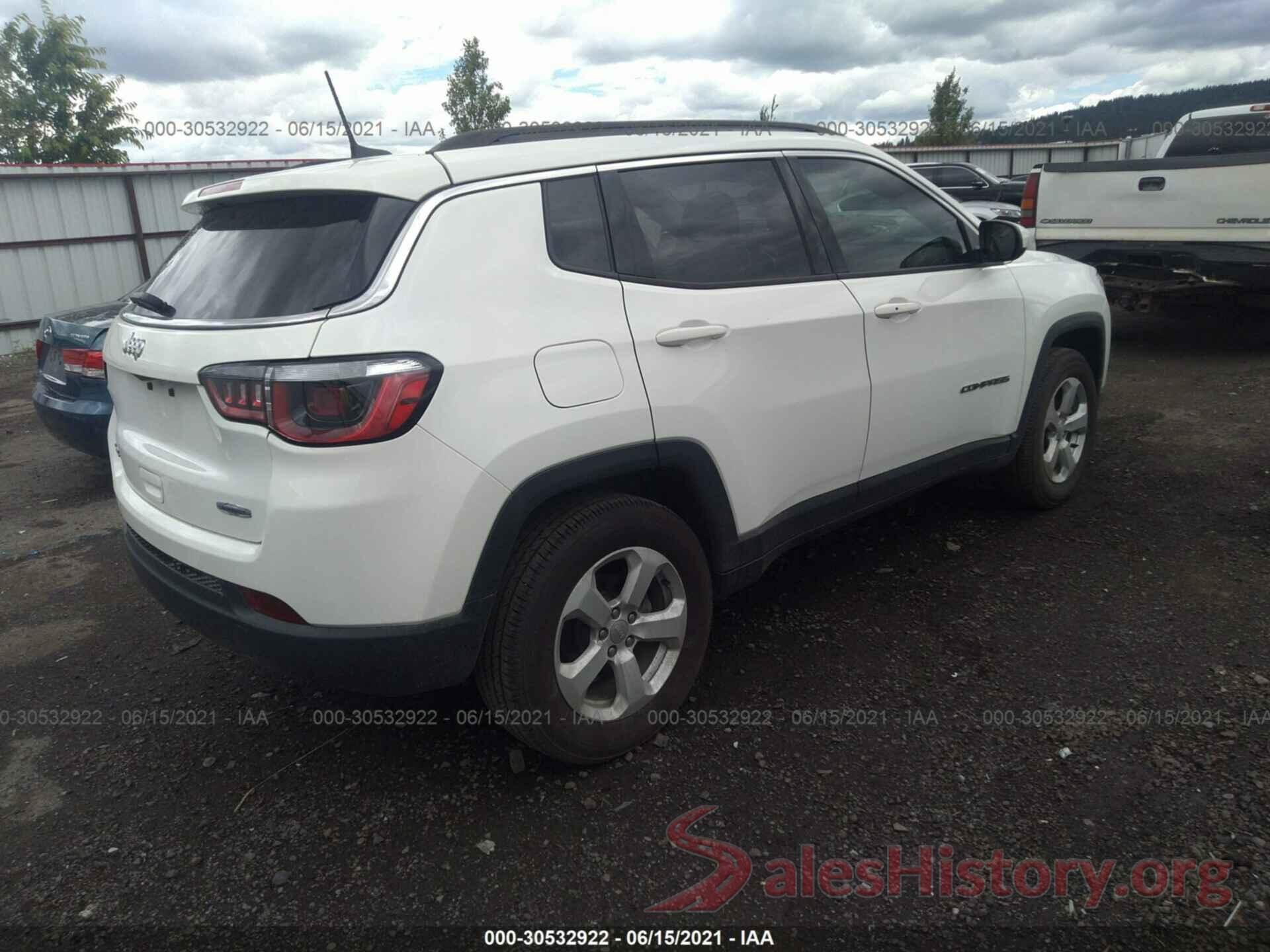 3C4NJDBB1JT207686 2018 JEEP COMPASS