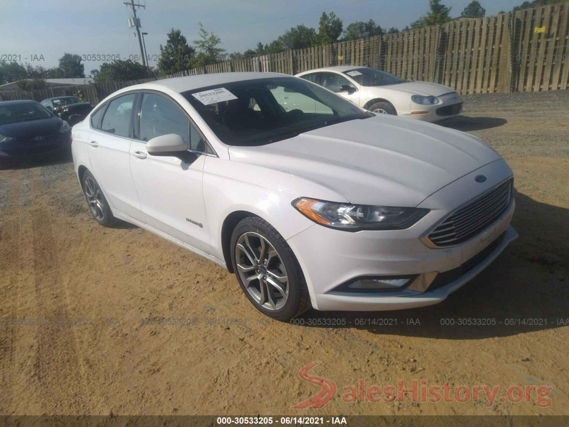 3FA6P0LU8HR190832 2017 FORD FUSION