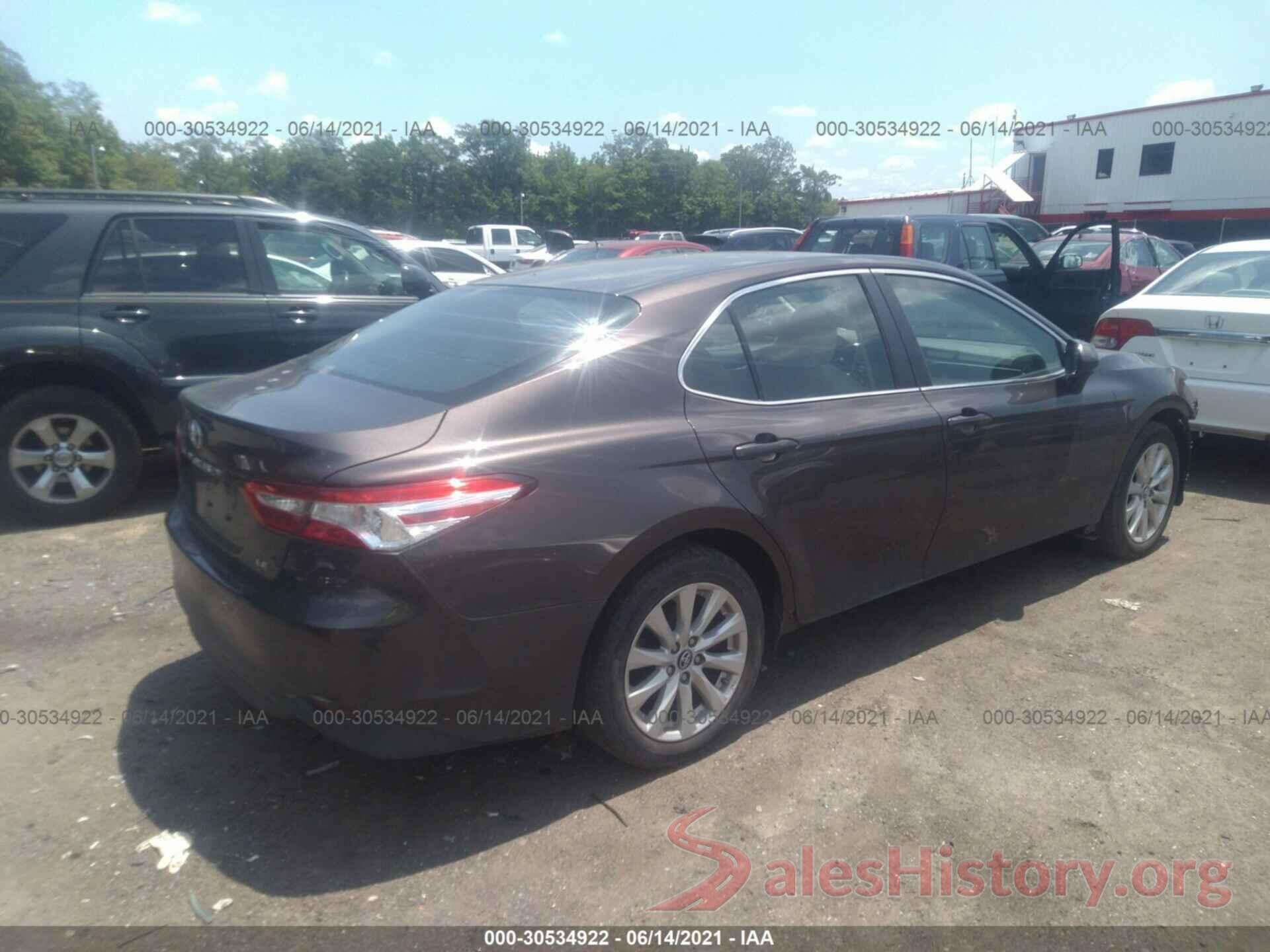 4T1B11HK8JU613541 2018 TOYOTA CAMRY