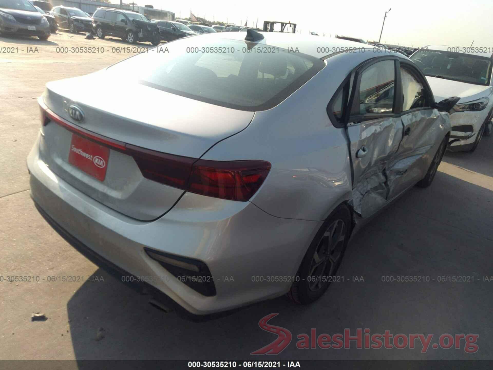 3KPF24AD5KE137989 2019 KIA FORTE