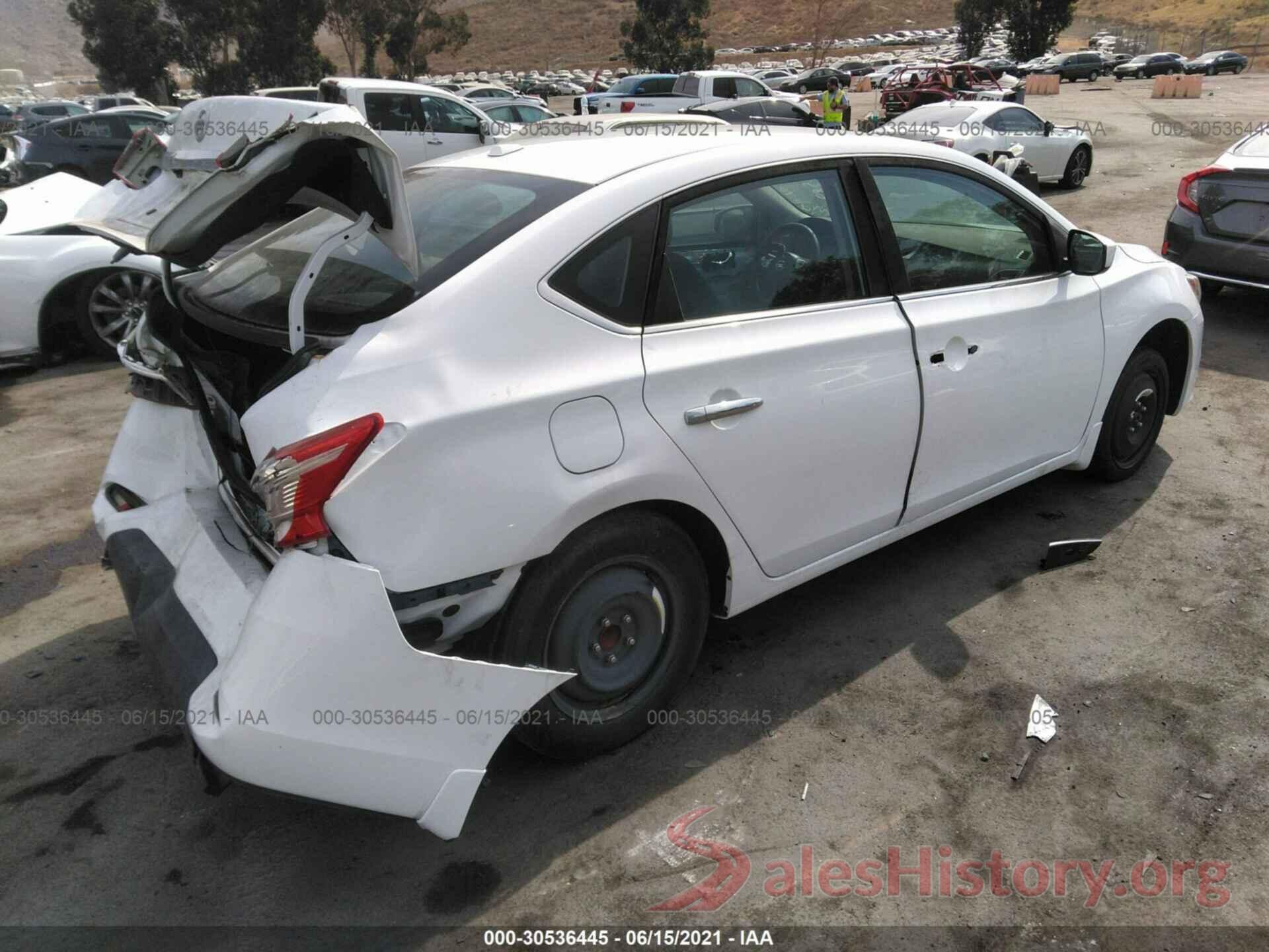 3N1AB7AP6JY256852 2018 NISSAN SENTRA