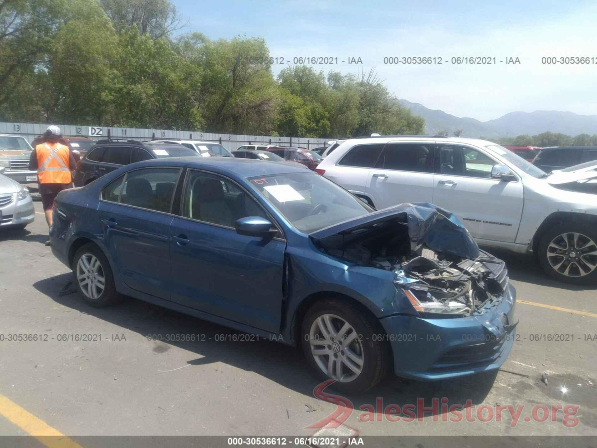 3VW2B7AJ0JM217319 2018 VOLKSWAGEN JETTA