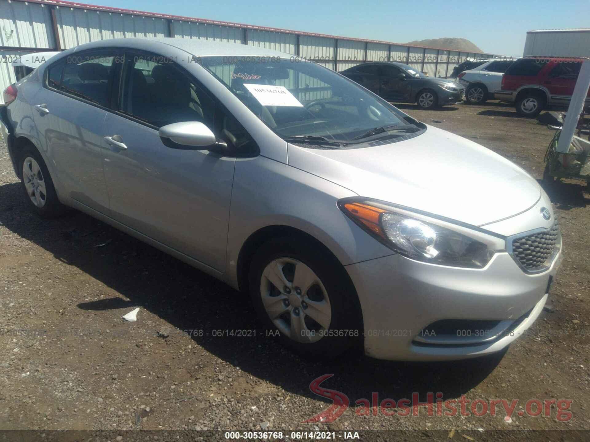 KNAFK4A67G5496746 2016 KIA FORTE