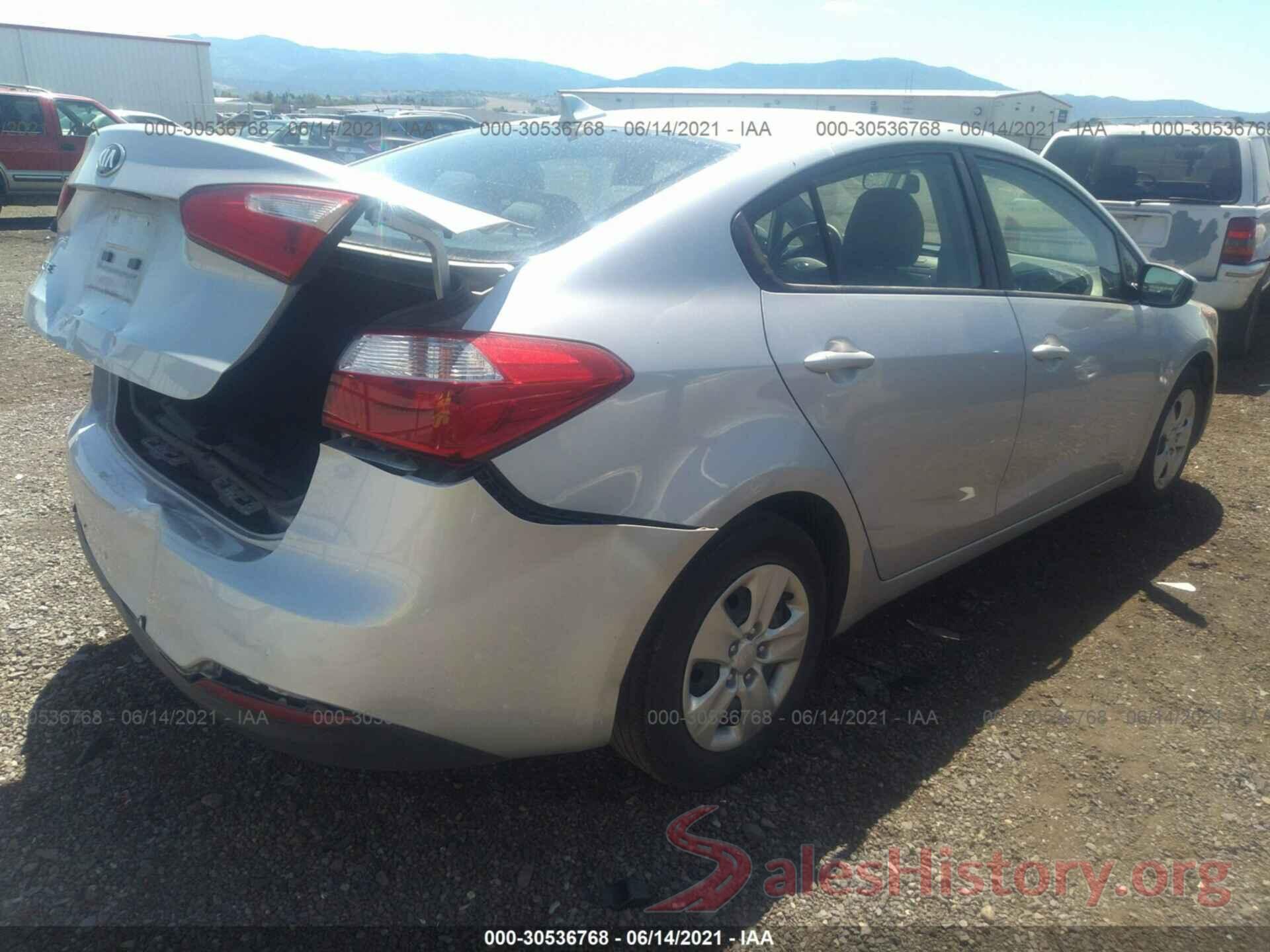 KNAFK4A67G5496746 2016 KIA FORTE