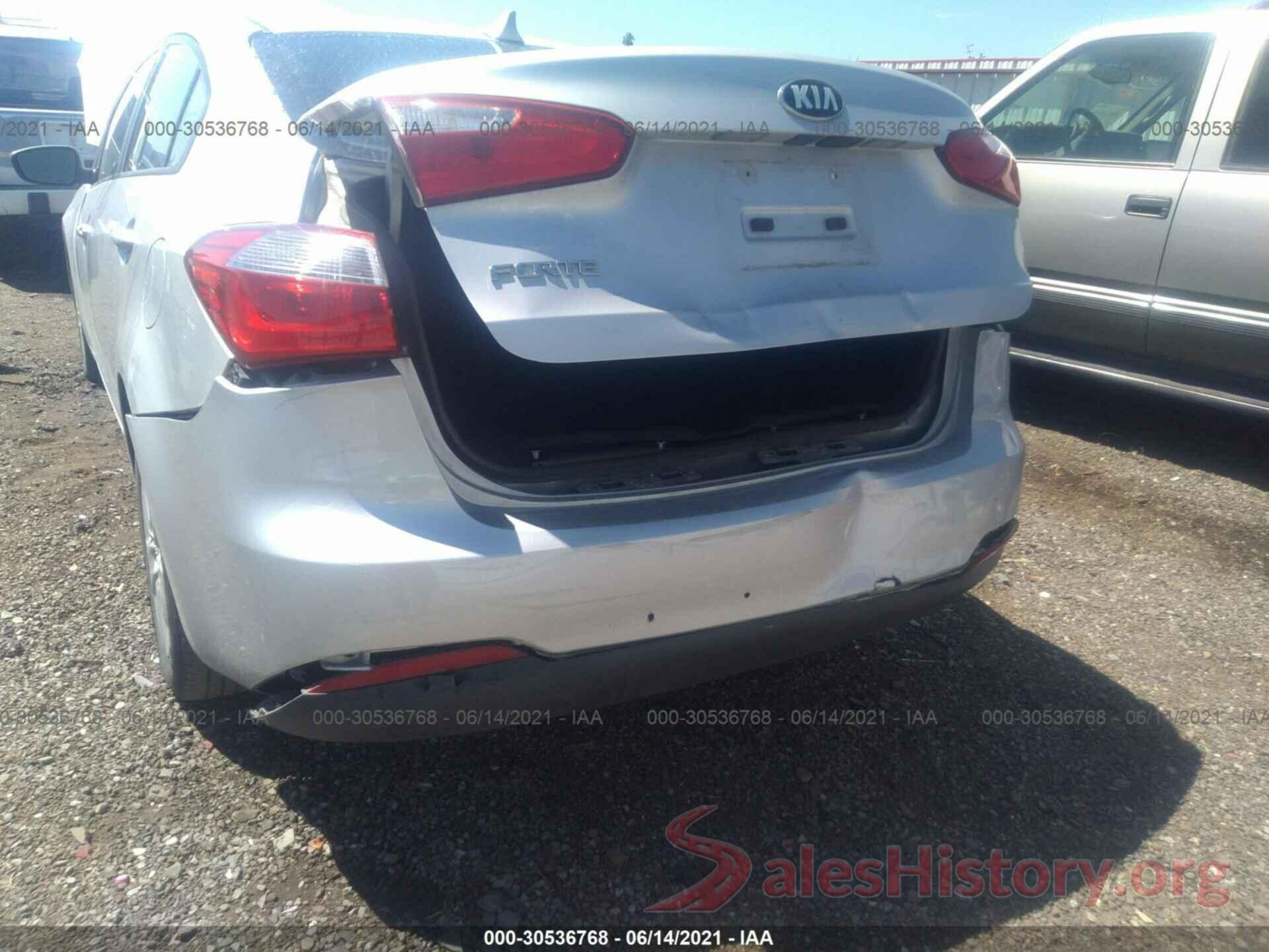 KNAFK4A67G5496746 2016 KIA FORTE