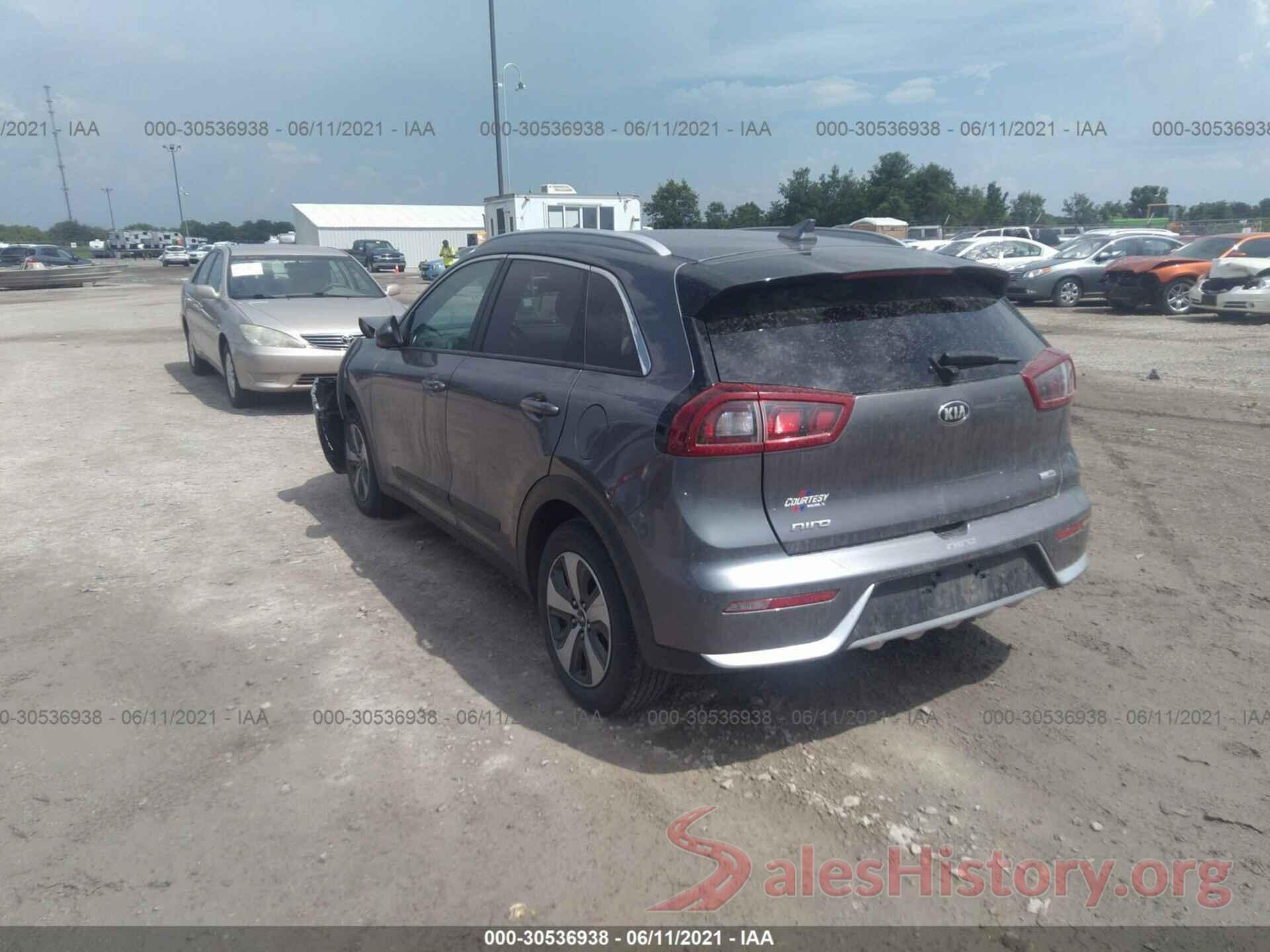 KNDCB3LC0H5076900 2017 KIA NIRO