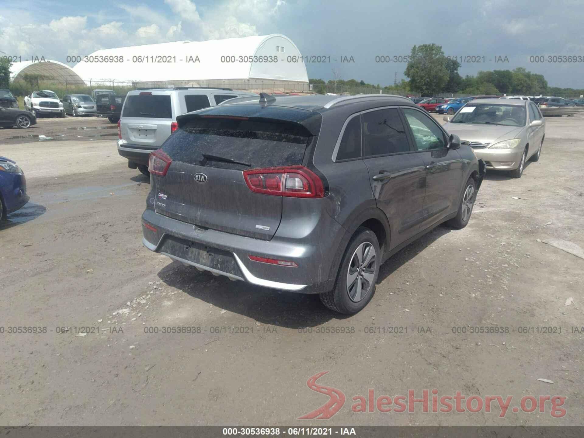 KNDCB3LC0H5076900 2017 KIA NIRO