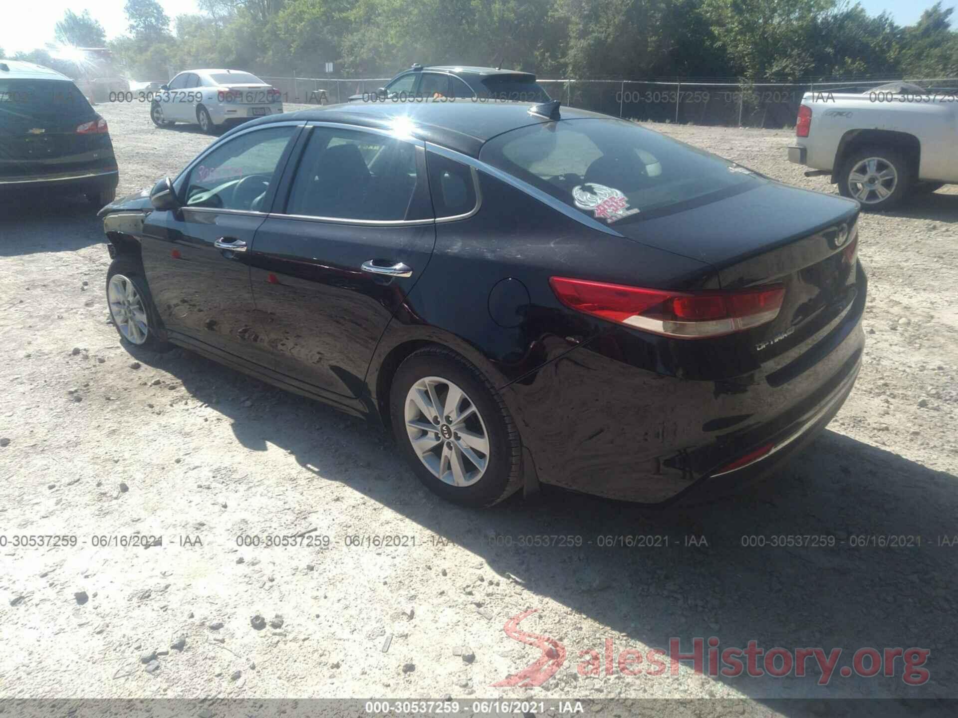 KNAGT4L32H5176787 2017 KIA OPTIMA